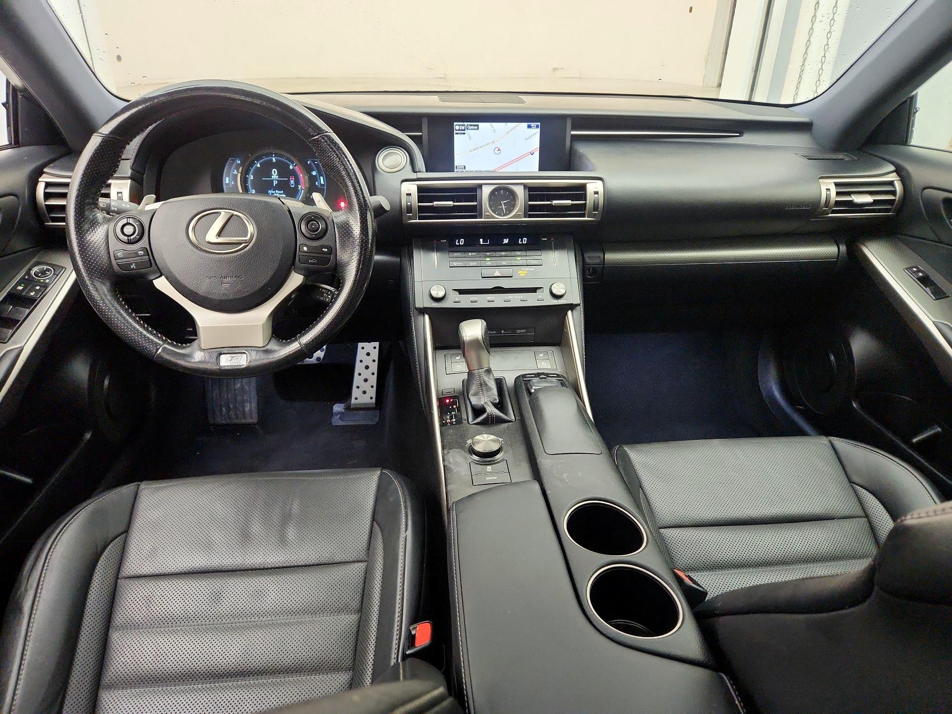 Thumbnail: 2016 Lexus IS - 9