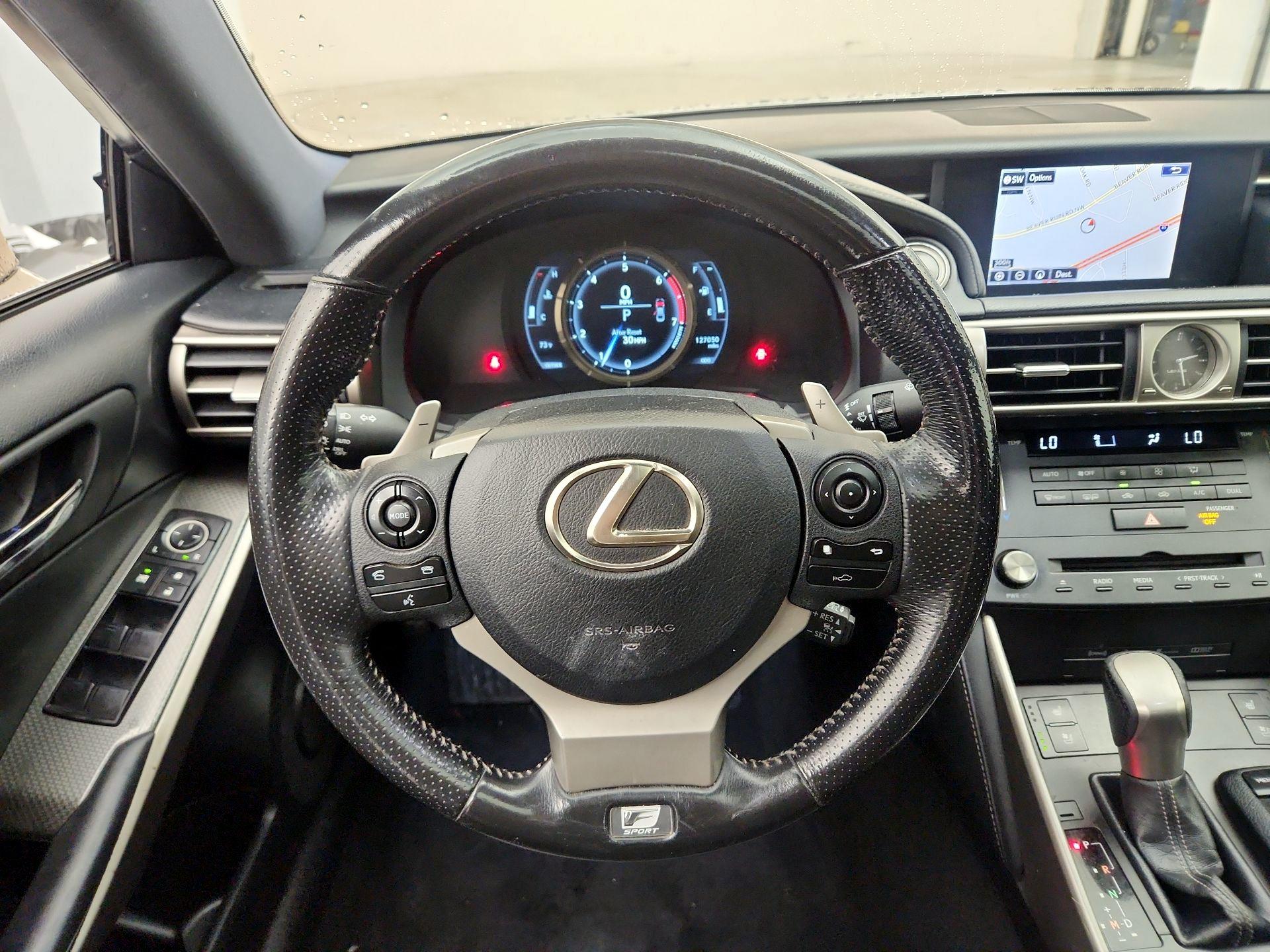 Thumbnail: 2016 Lexus IS - 10