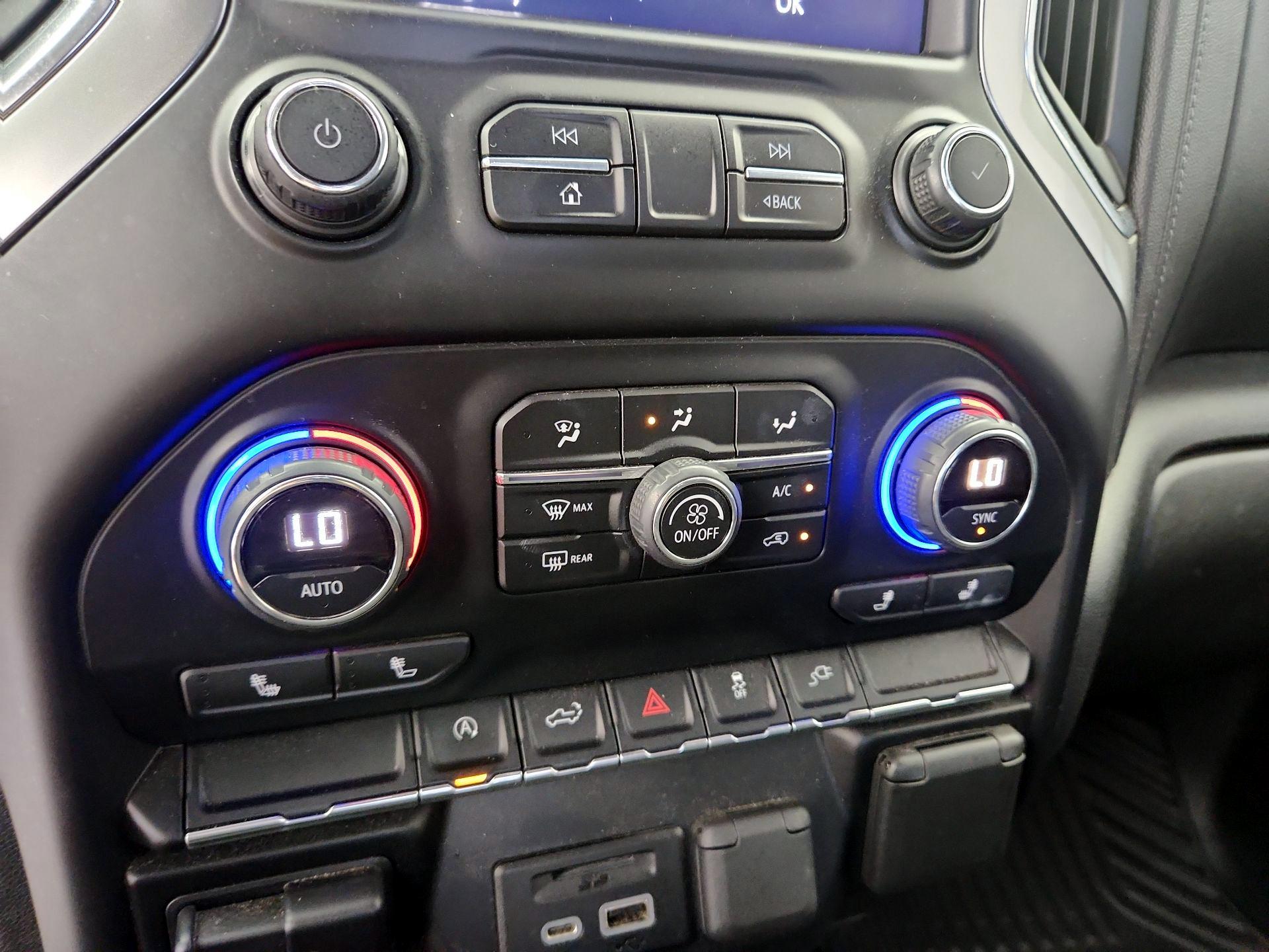 Thumbnail: 2019 Chevrolet Silverado 1500 - 16