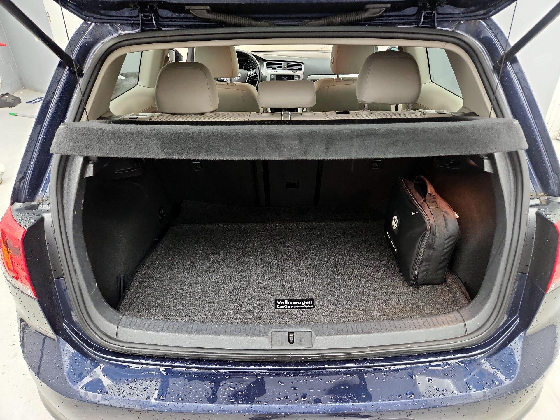 Thumbnail: 2016 Volkswagen Golf - 20