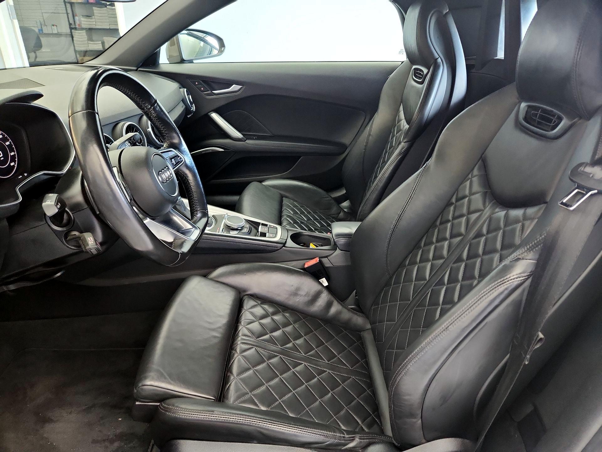 Thumbnail: 2016 Audi TT - 11