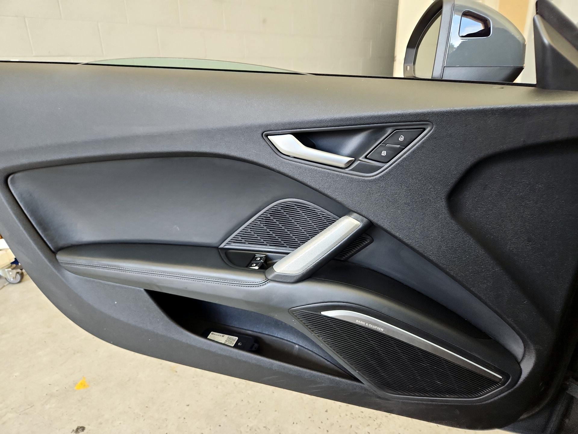 Thumbnail: 2016 Audi TT - 12