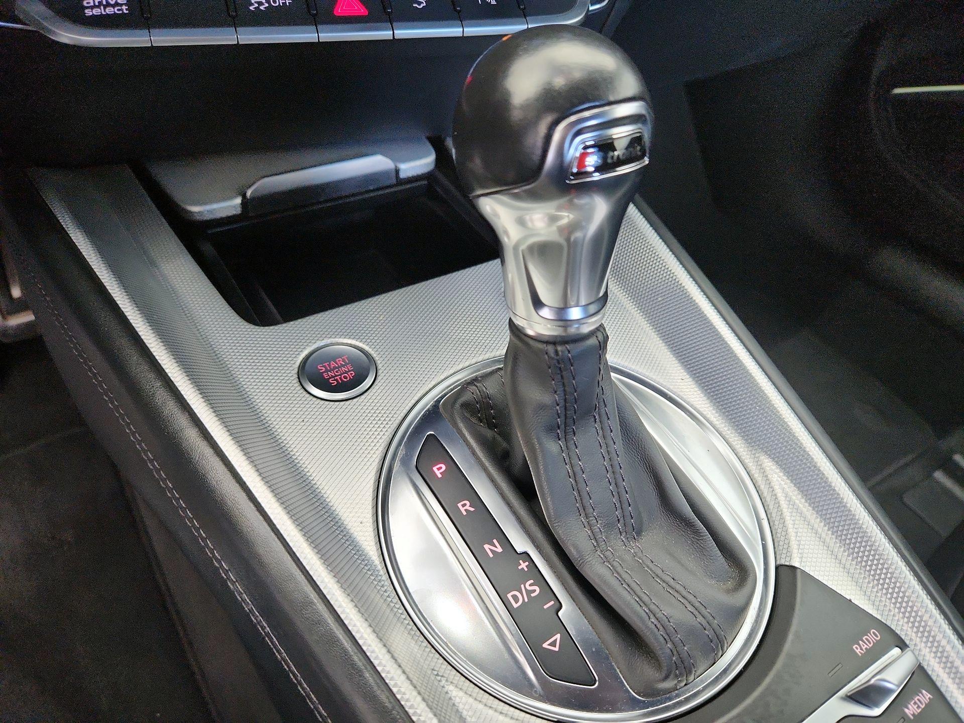 Thumbnail: 2016 Audi TT - 18