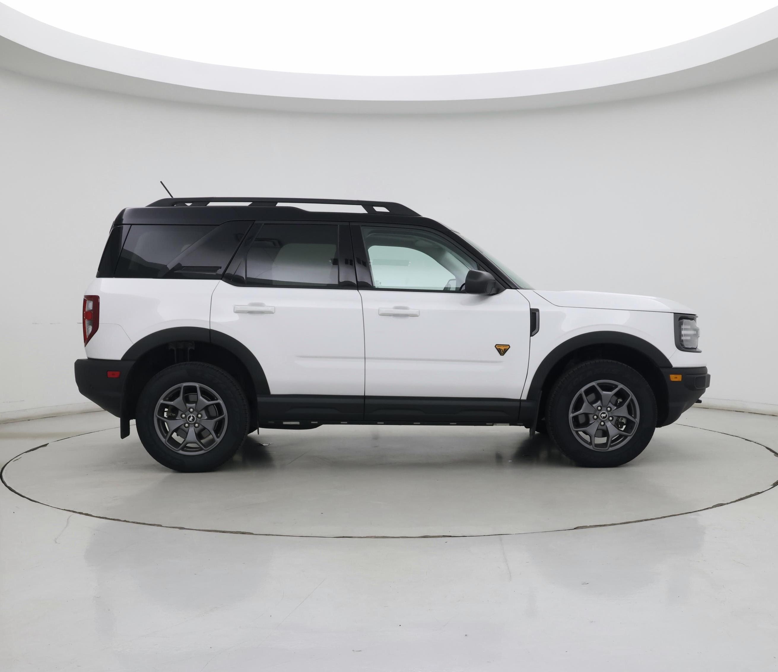 Thumbnail: 2022 Ford Bronco Sport - 7