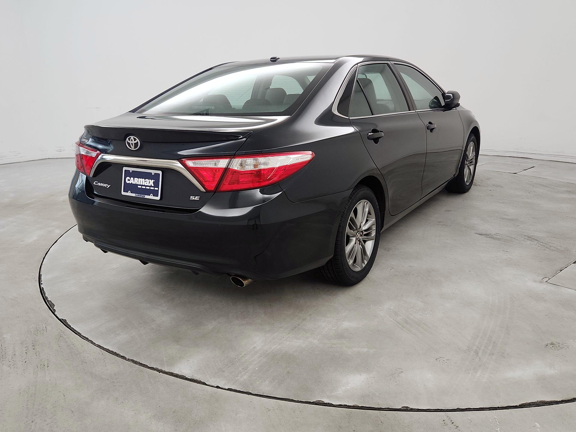 Thumbnail: 2017 Toyota Camry - 5