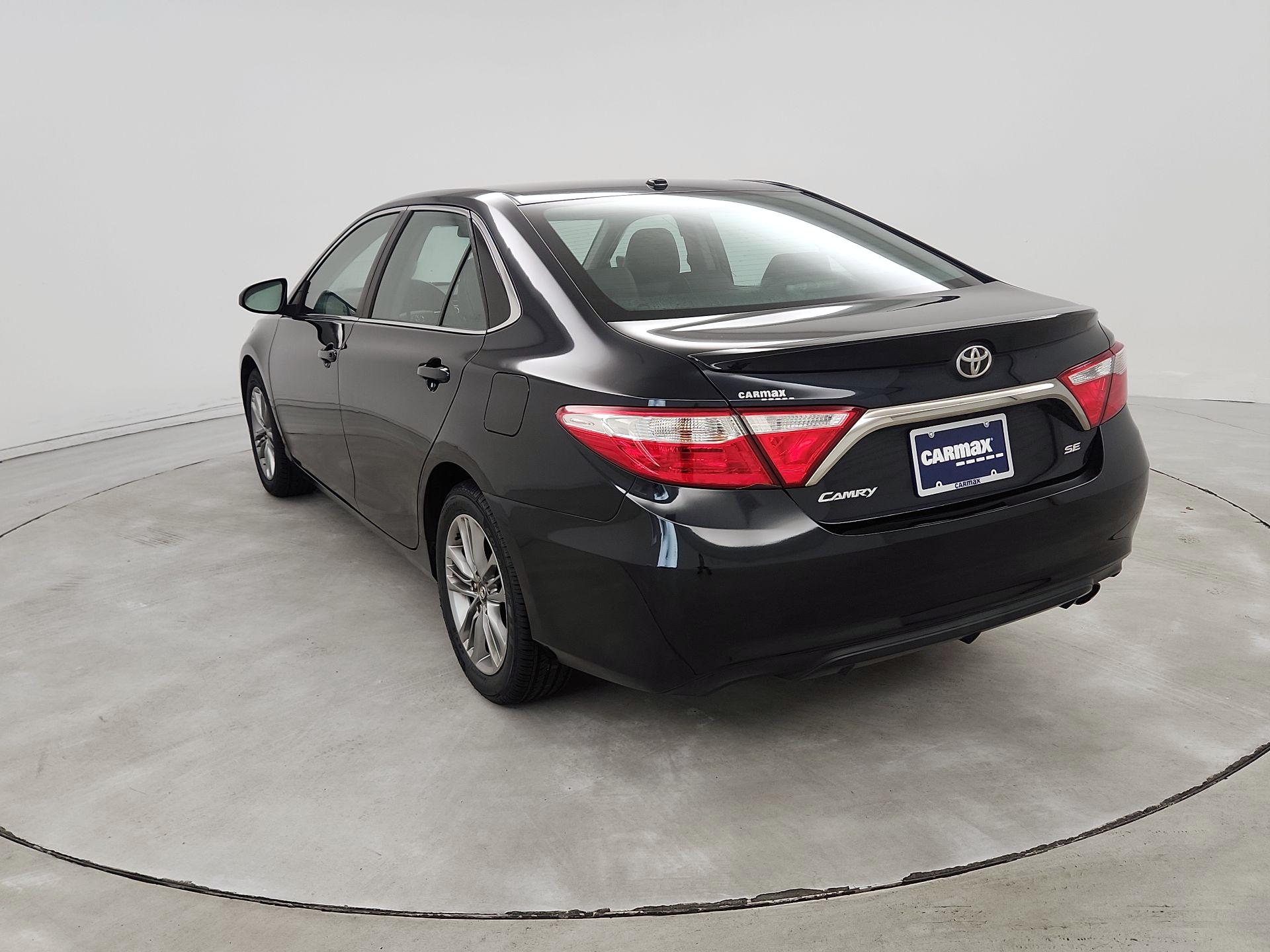 Thumbnail: 2017 Toyota Camry - 7
