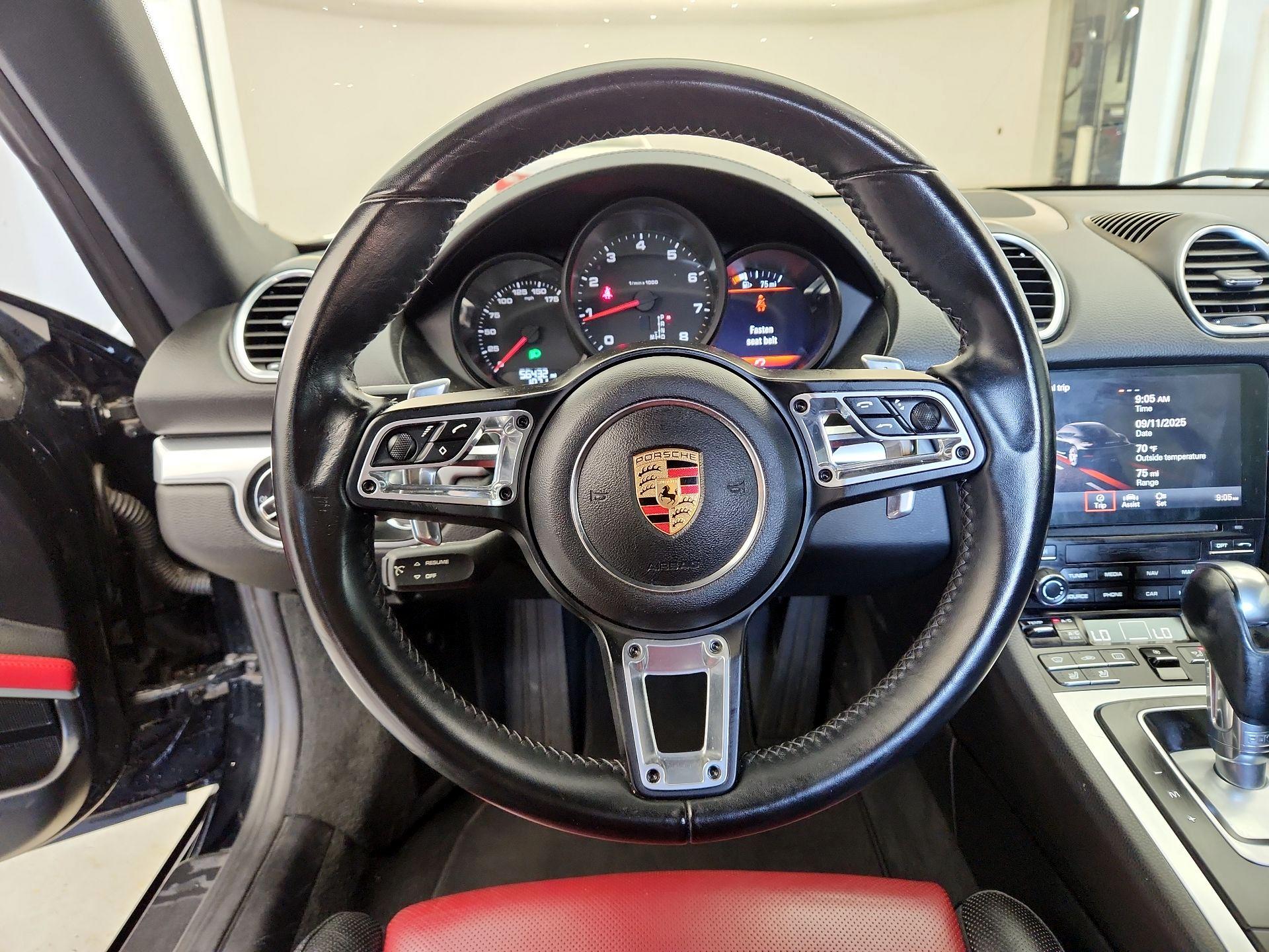 Thumbnail: 2019 Porsche 718 Cayman - 10