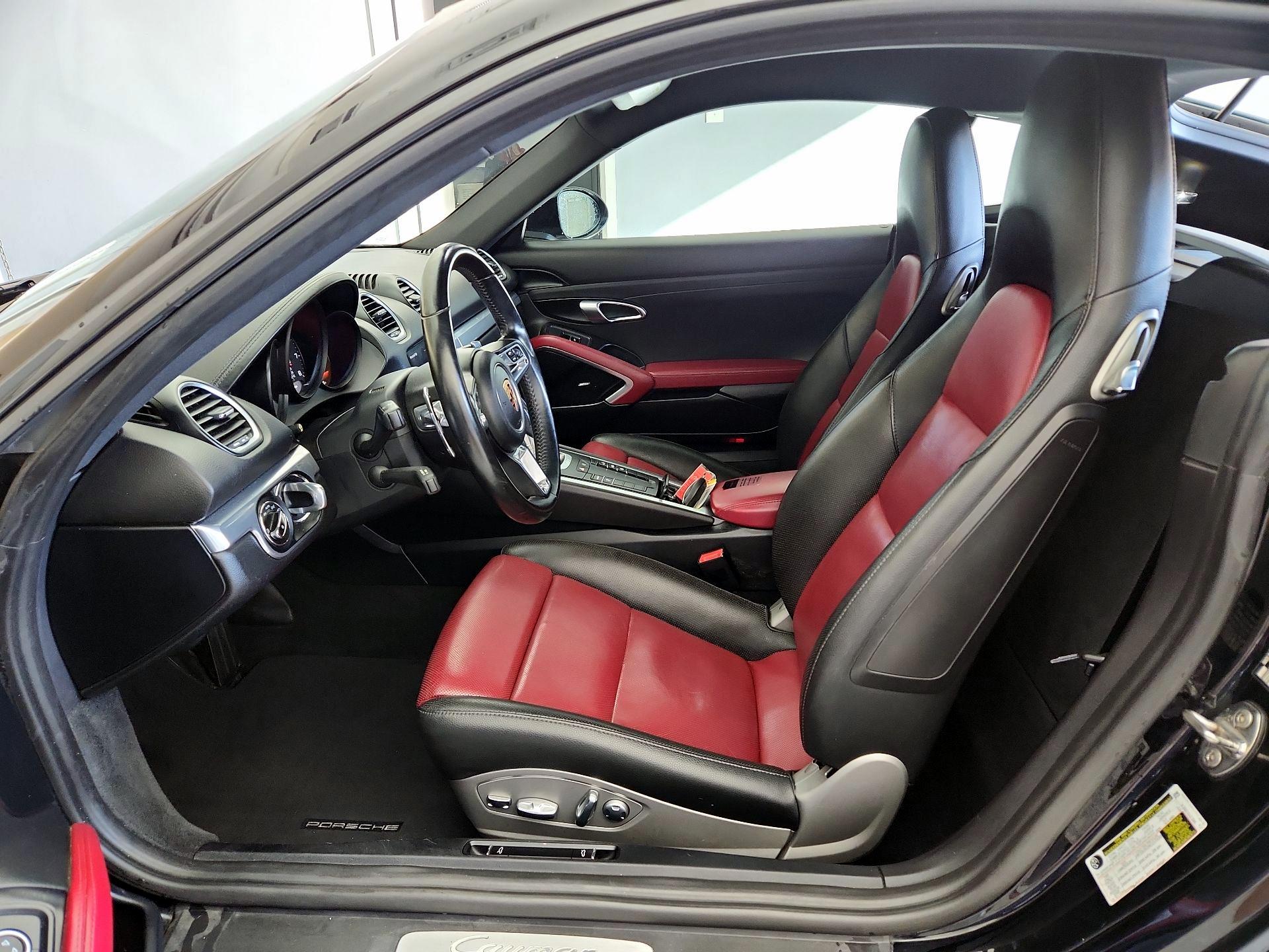 Thumbnail: 2019 Porsche 718 Cayman - 11