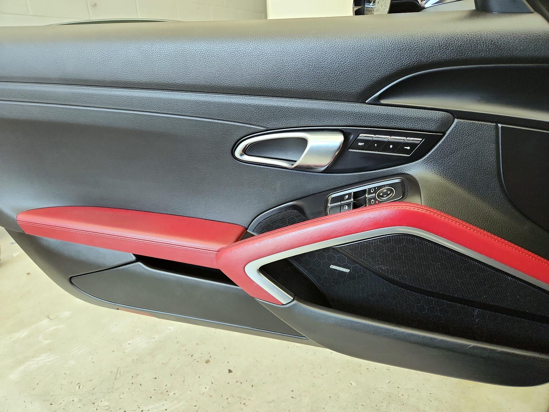 Thumbnail: 2019 Porsche 718 Cayman - 12