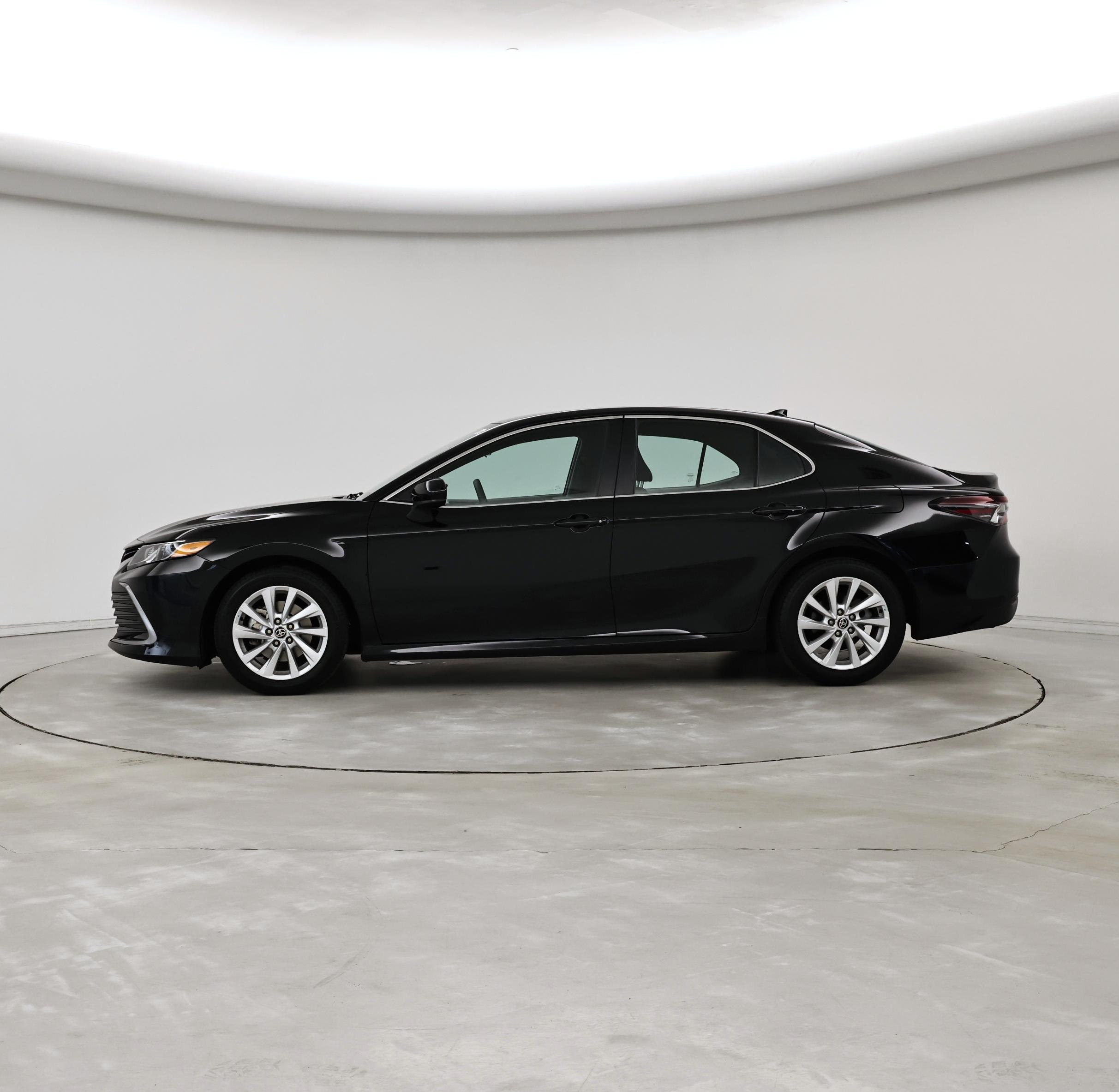 Thumbnail: 2022 Toyota Camry - 3