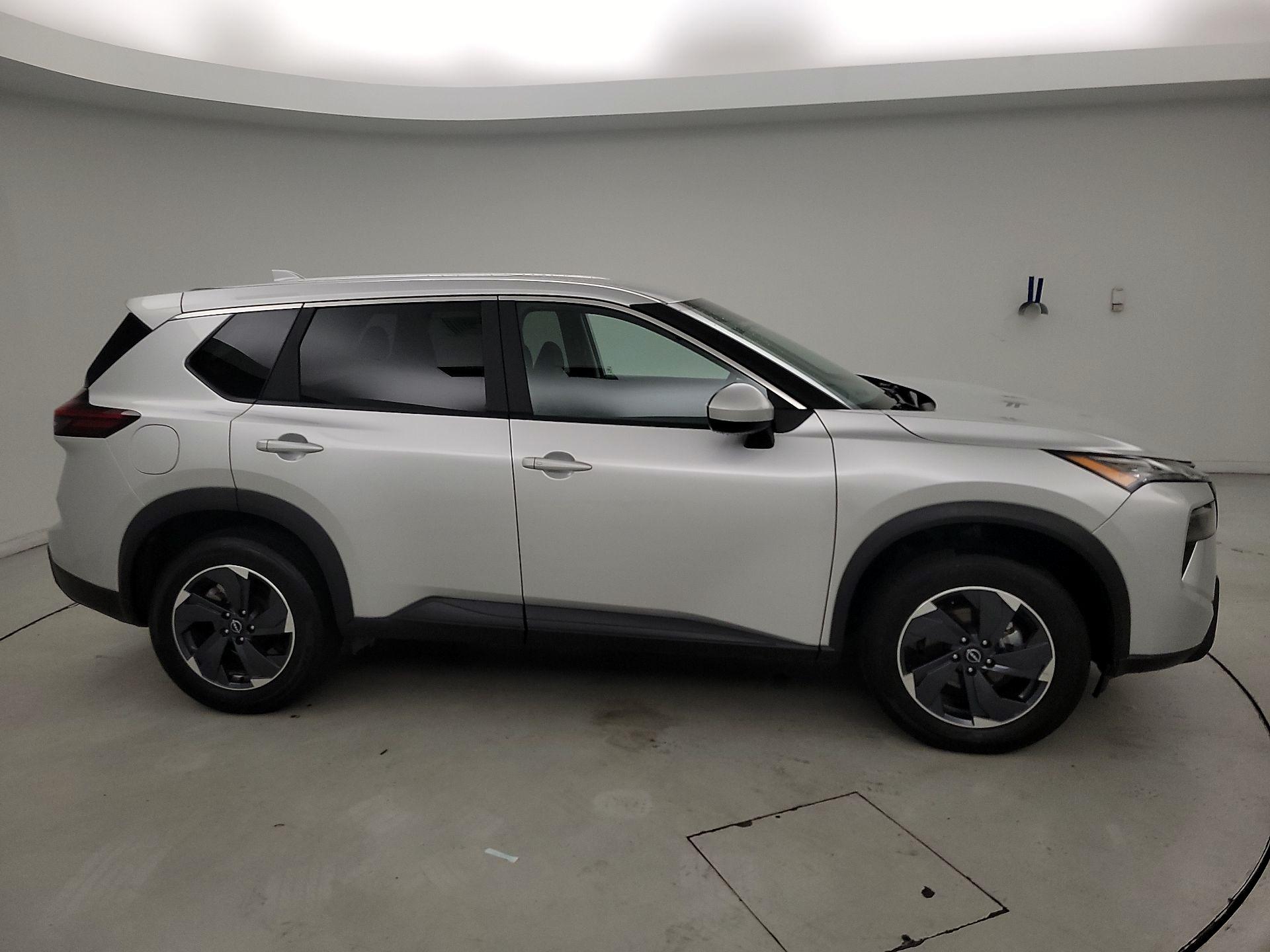 Thumbnail: 2024 Nissan Rogue - 4