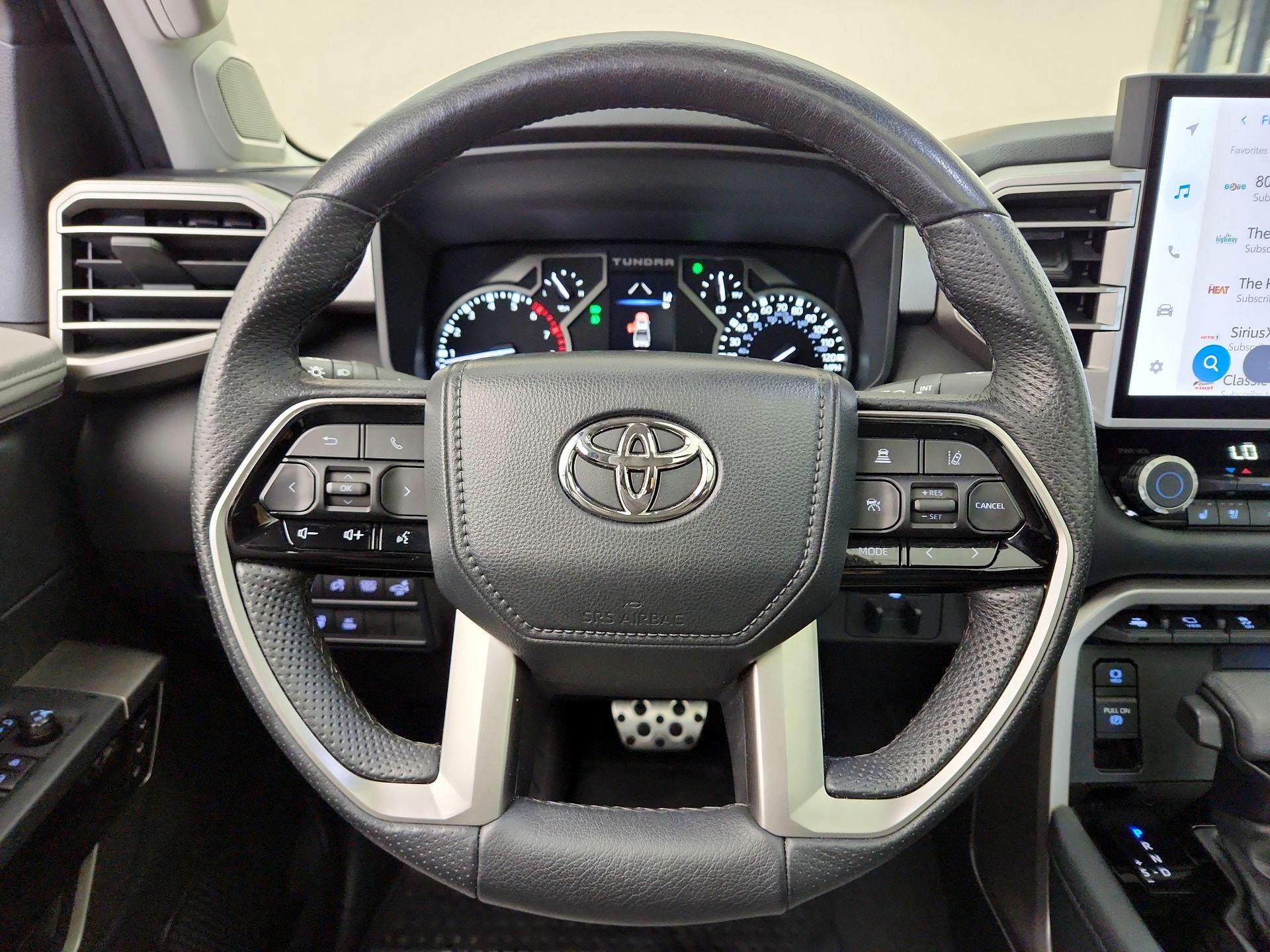 Thumbnail: 2022 Toyota Tundra - 10