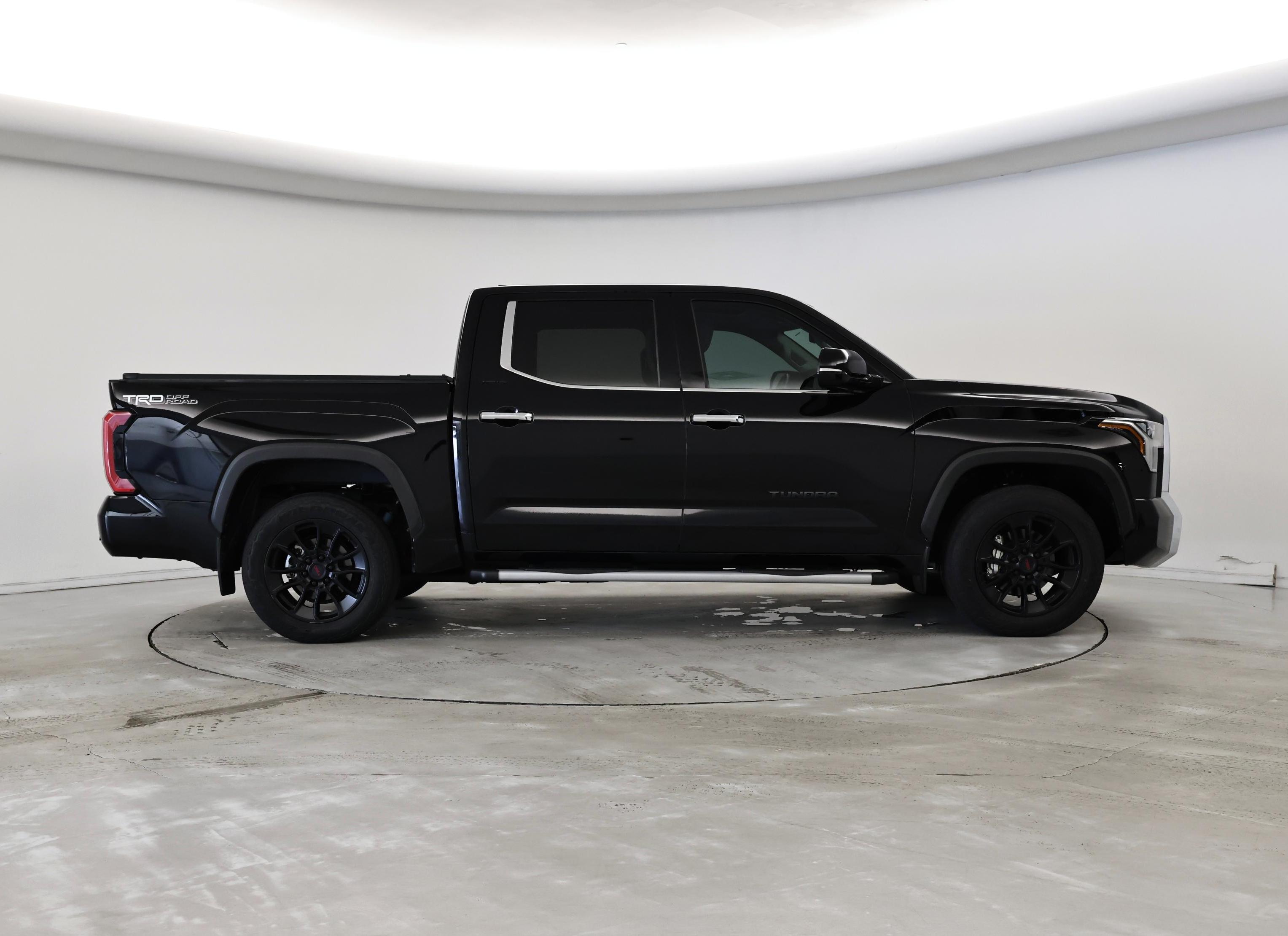 Thumbnail: 2022 Toyota Tundra - 7
