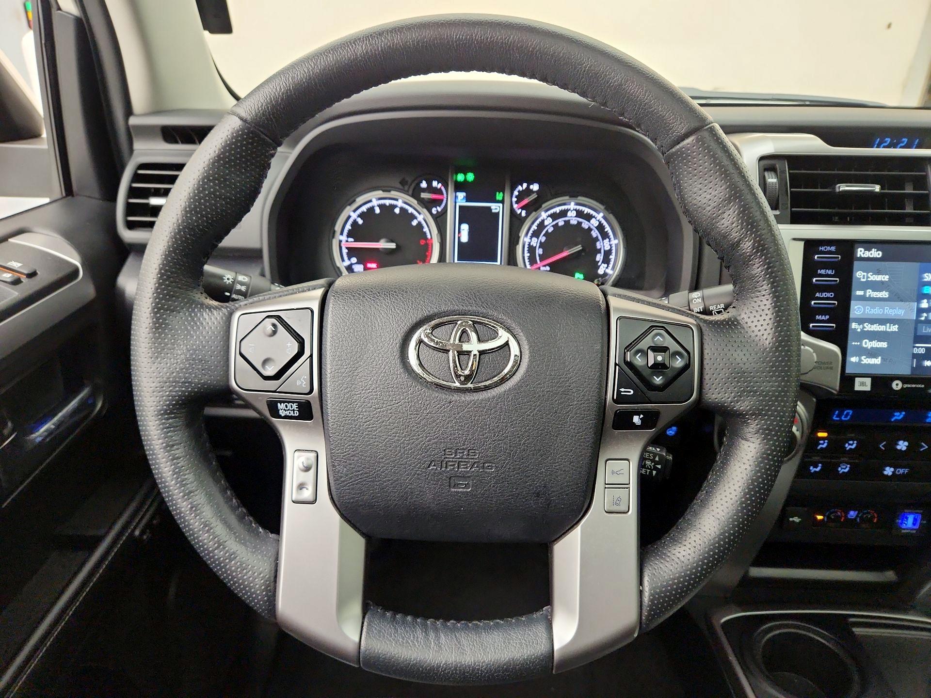 Thumbnail: 2023 Toyota 4Runner - 10