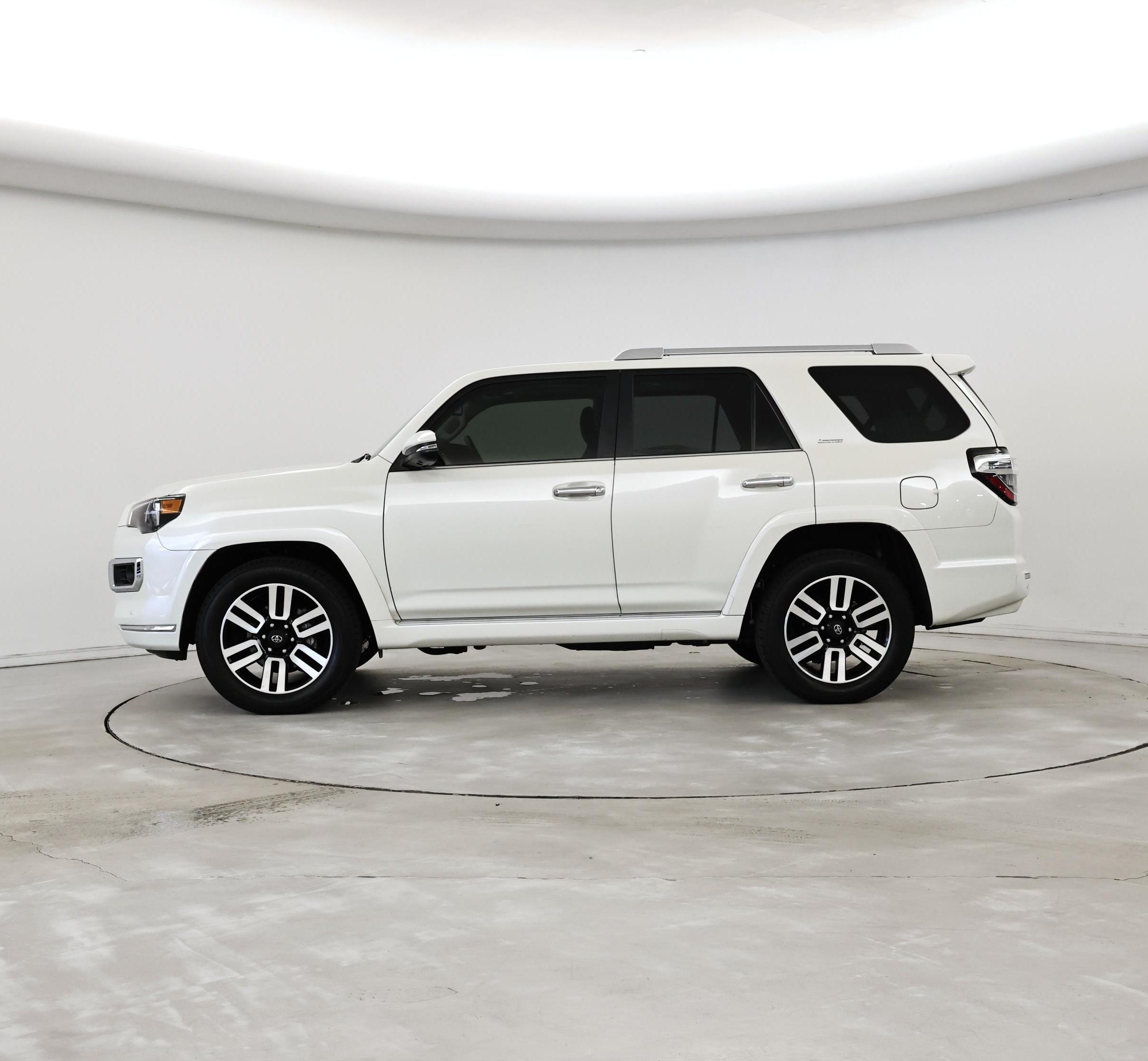 Thumbnail: 2023 Toyota 4Runner - 3