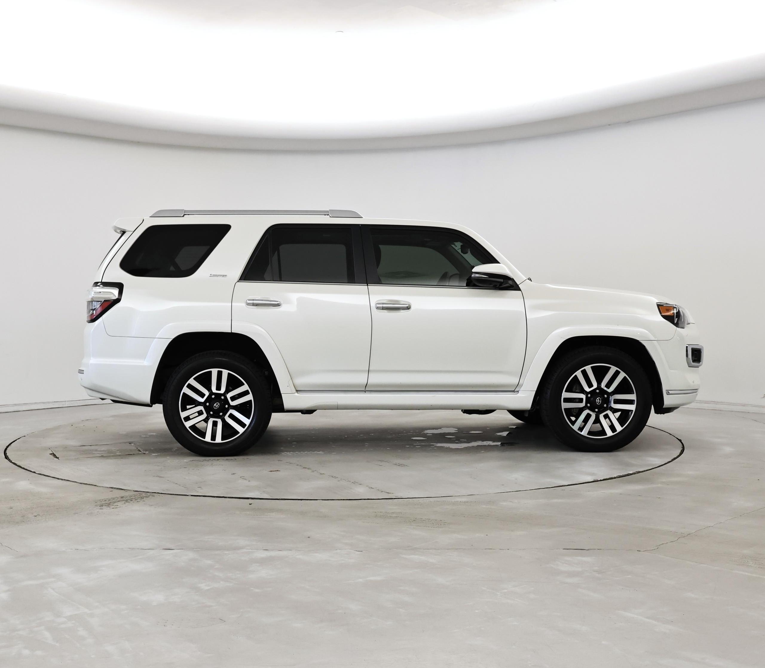 Thumbnail: 2023 Toyota 4Runner - 7