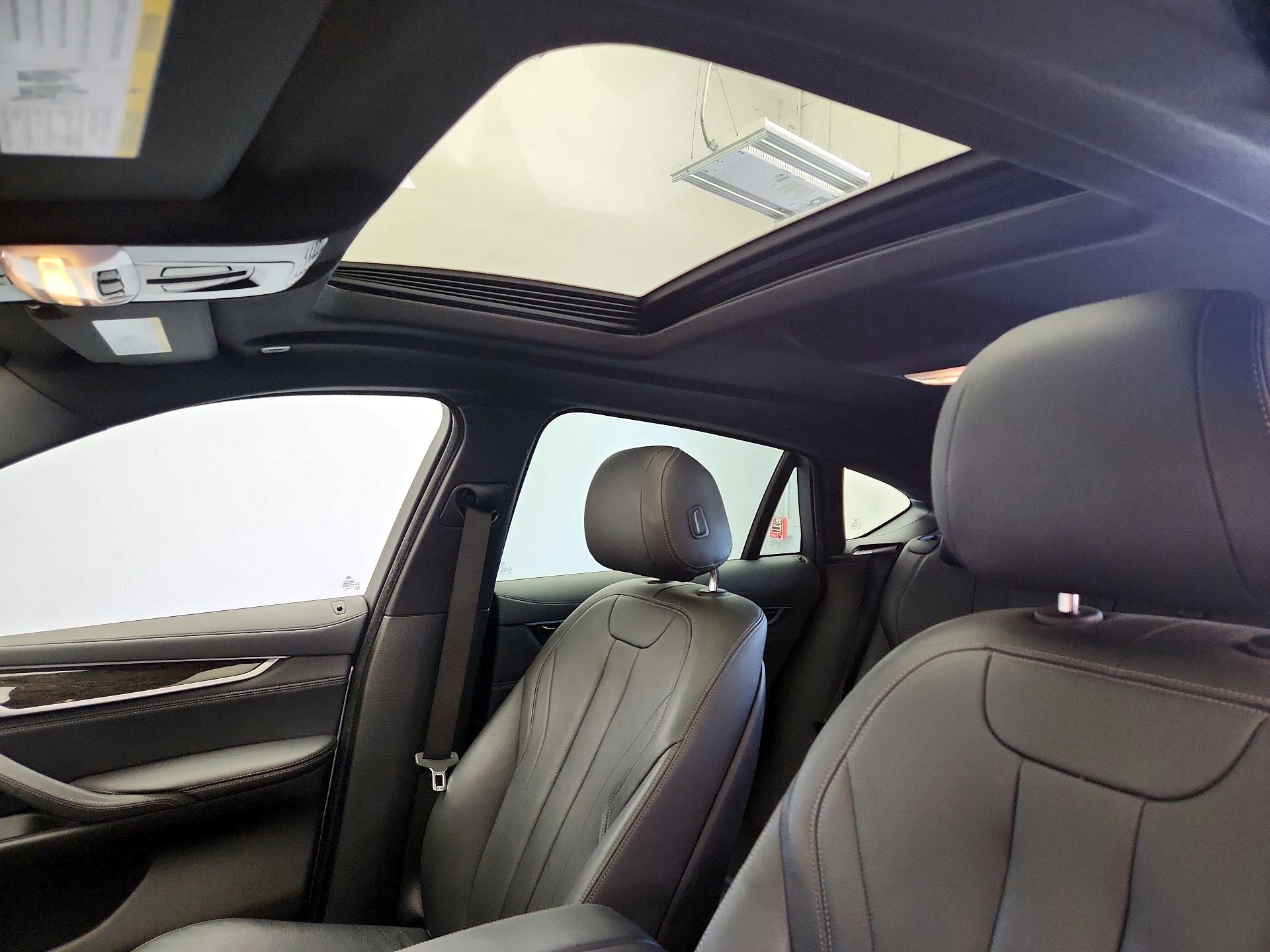 Thumbnail: 2019 BMW X6 - 19