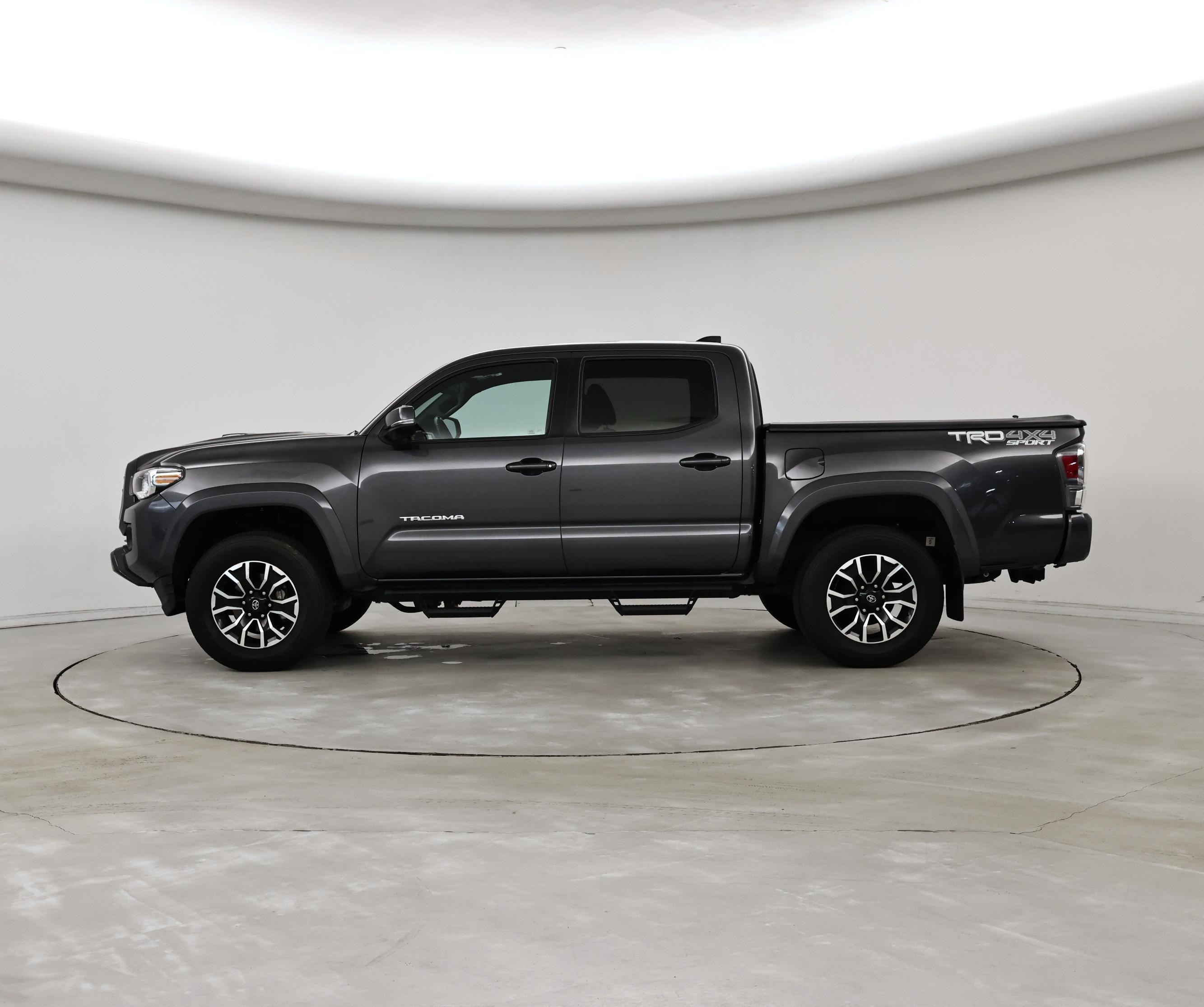 Thumbnail: 2020 Toyota Tacoma - 3