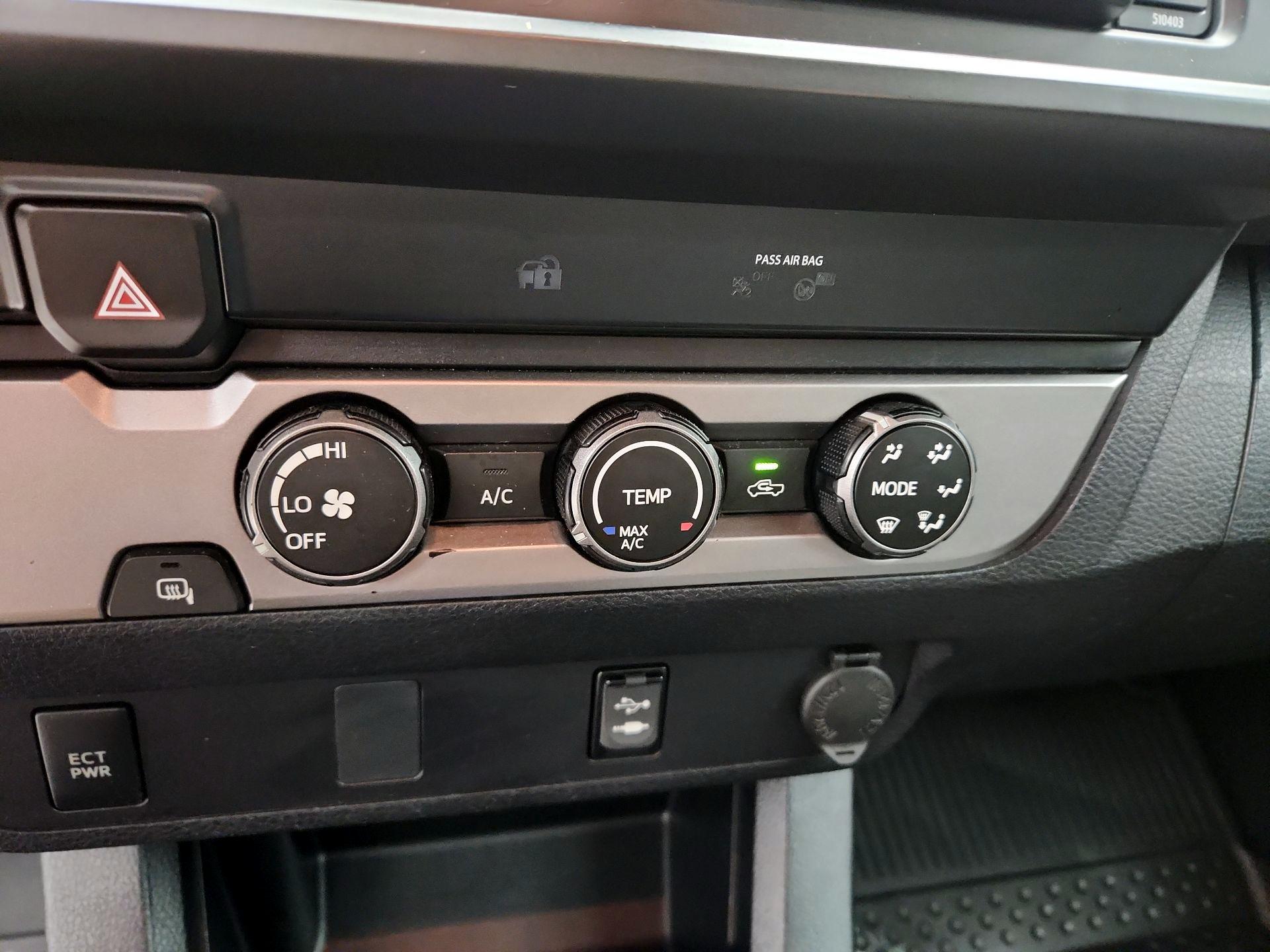 Thumbnail: 2019 Toyota Tacoma - 16