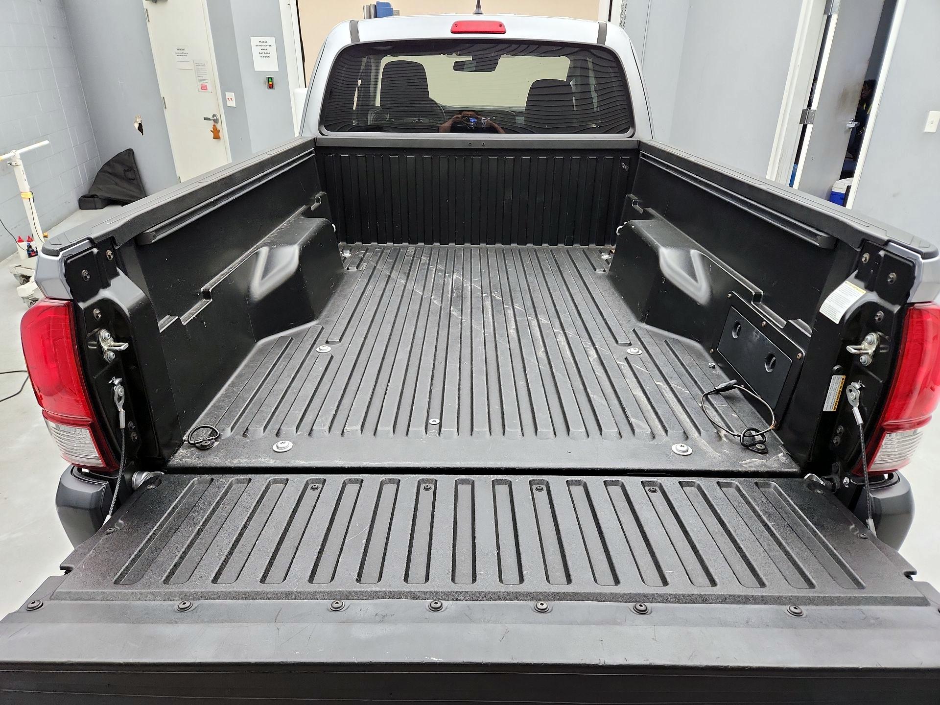 Thumbnail: 2019 Toyota Tacoma - 20