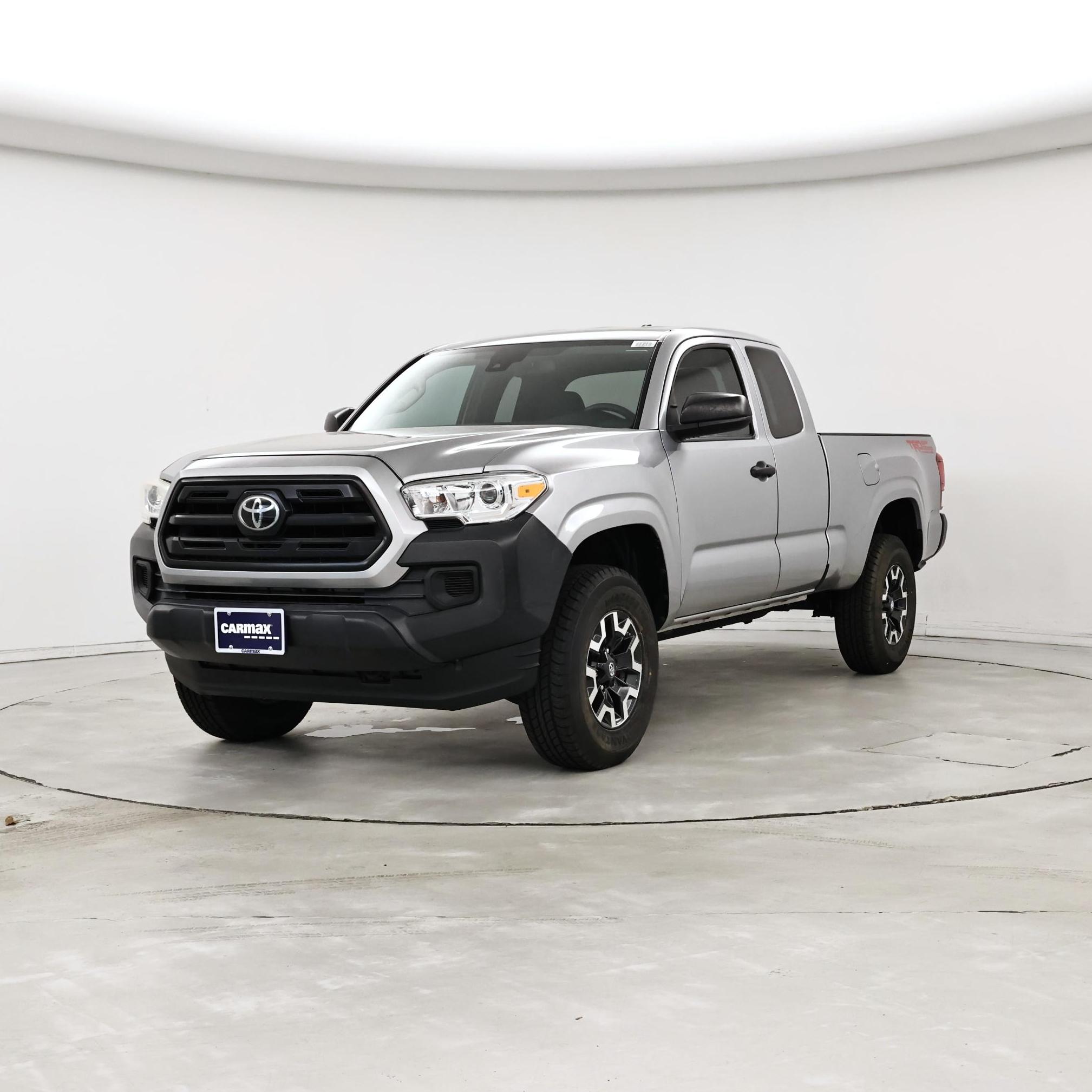 Thumbnail: 2019 Toyota Tacoma - 4