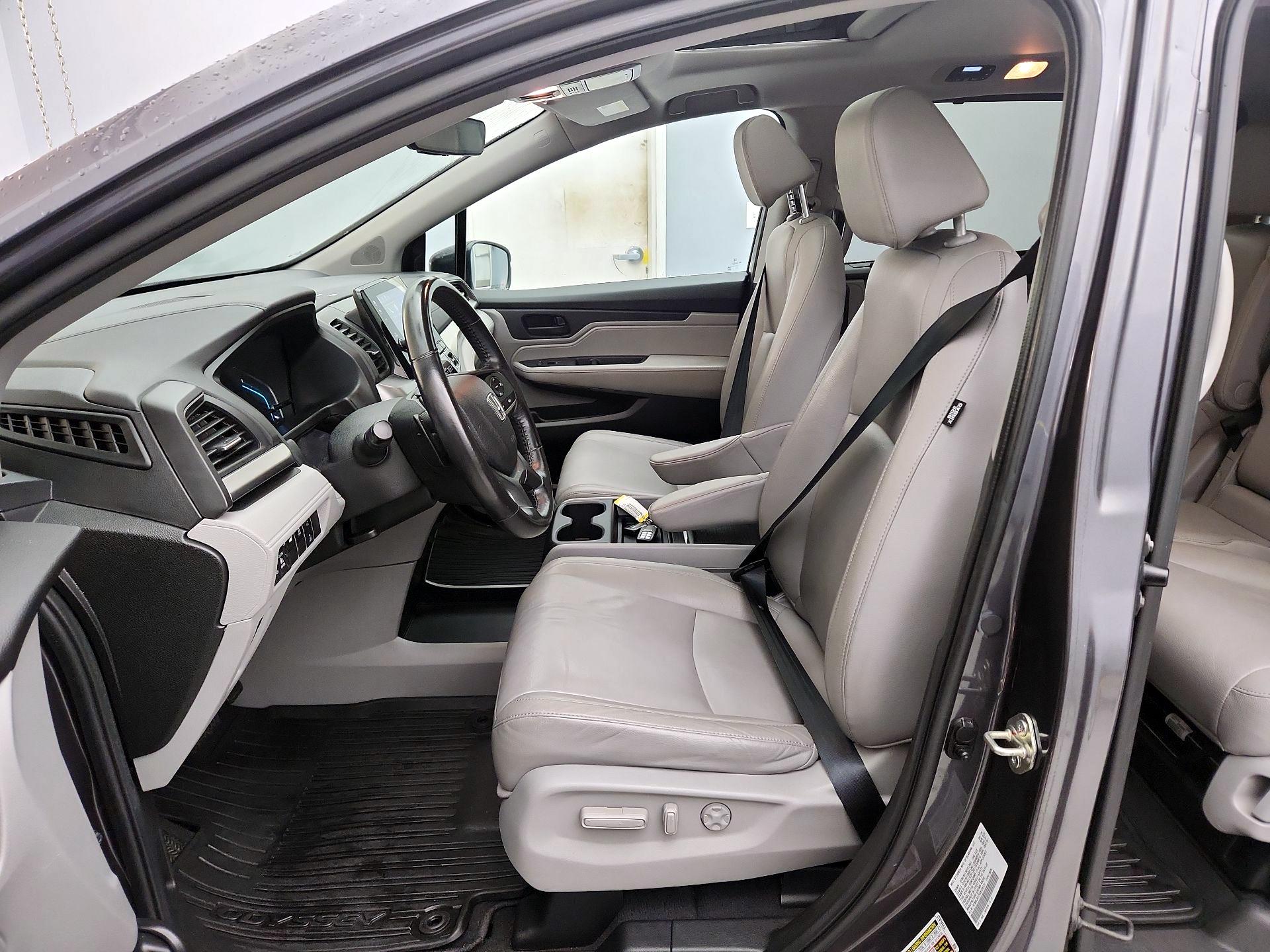 Thumbnail: 2019 Honda Odyssey - 11