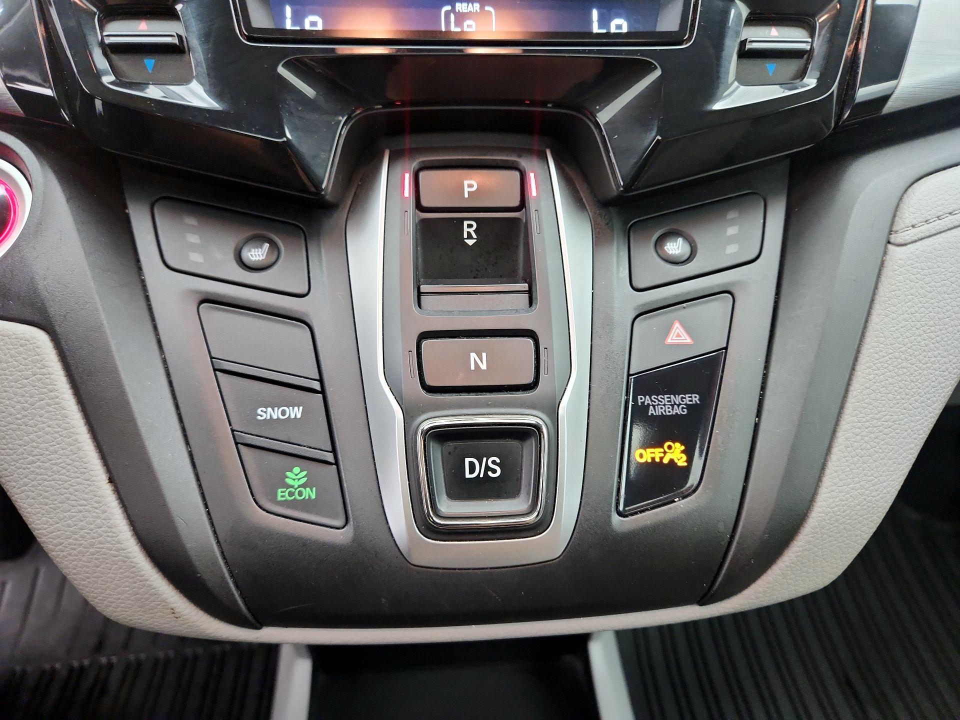 Thumbnail: 2019 Honda Odyssey - 17