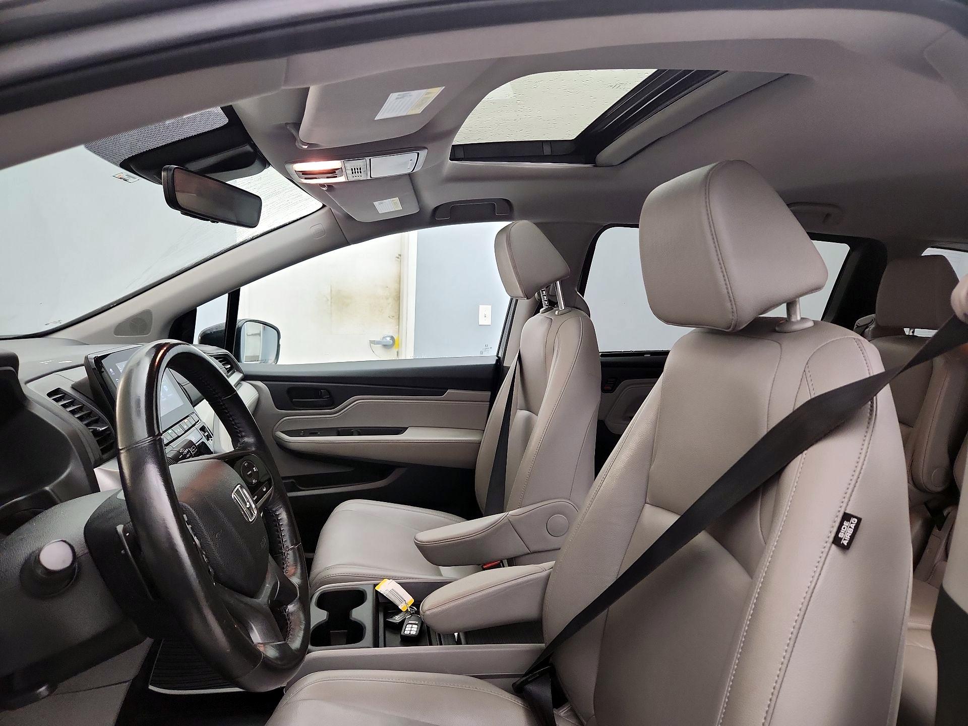 Thumbnail: 2019 Honda Odyssey - 18