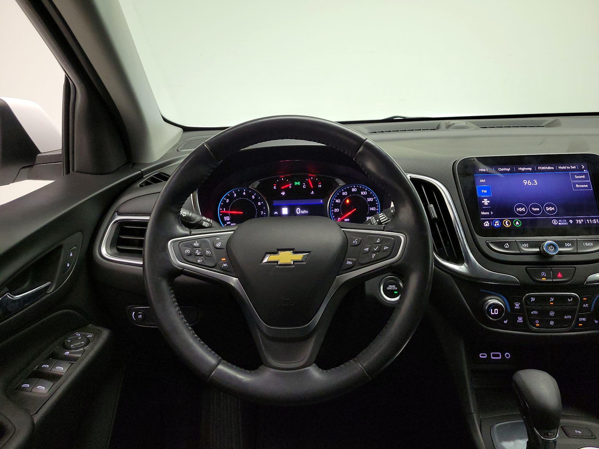 Thumbnail: 2022 Chevrolet Equinox - 10