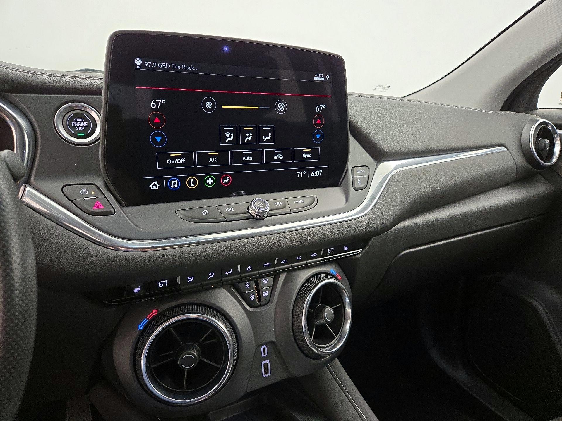 Thumbnail: 2023 Chevrolet Blazer - 16