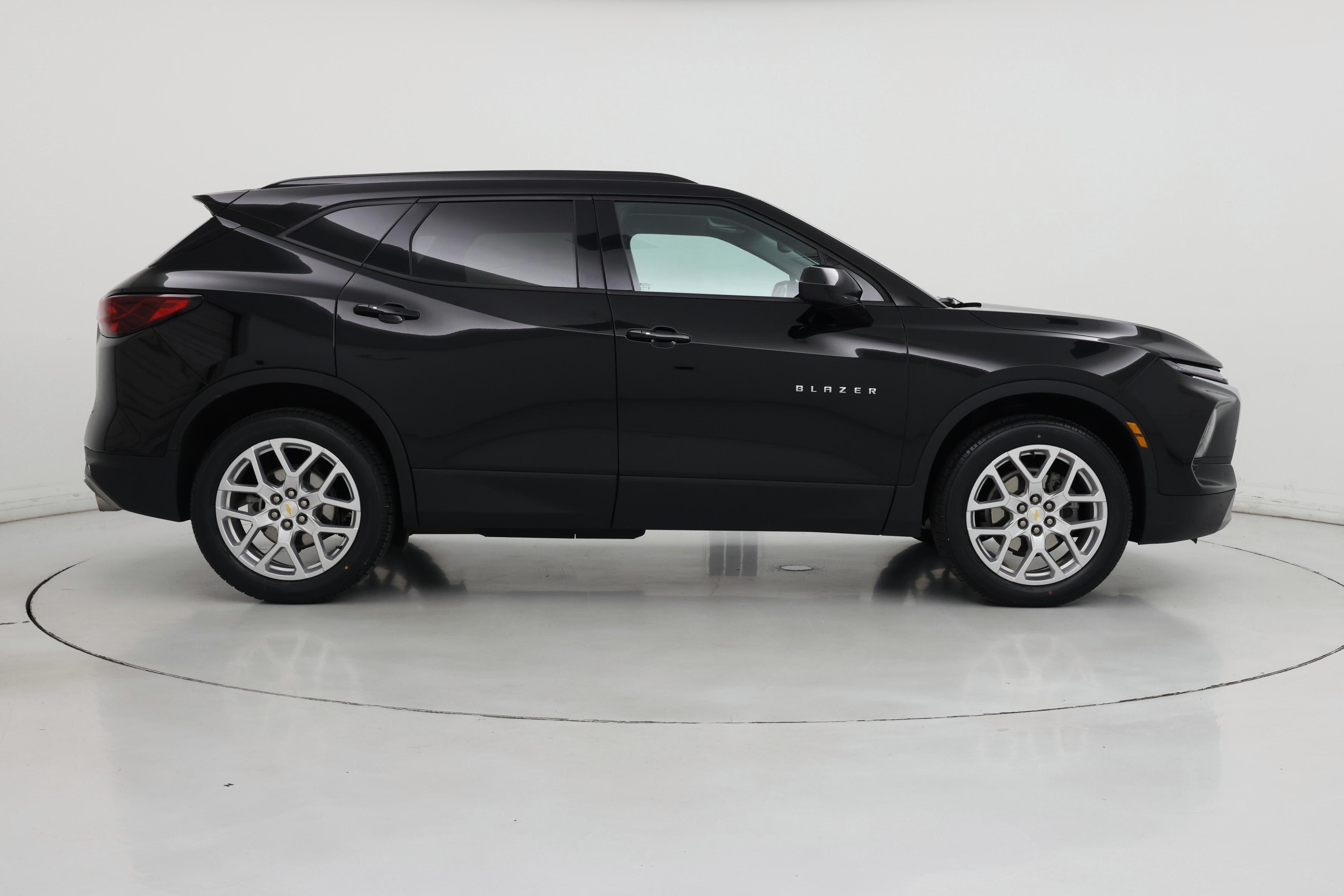 Thumbnail: 2023 Chevrolet Blazer - 7