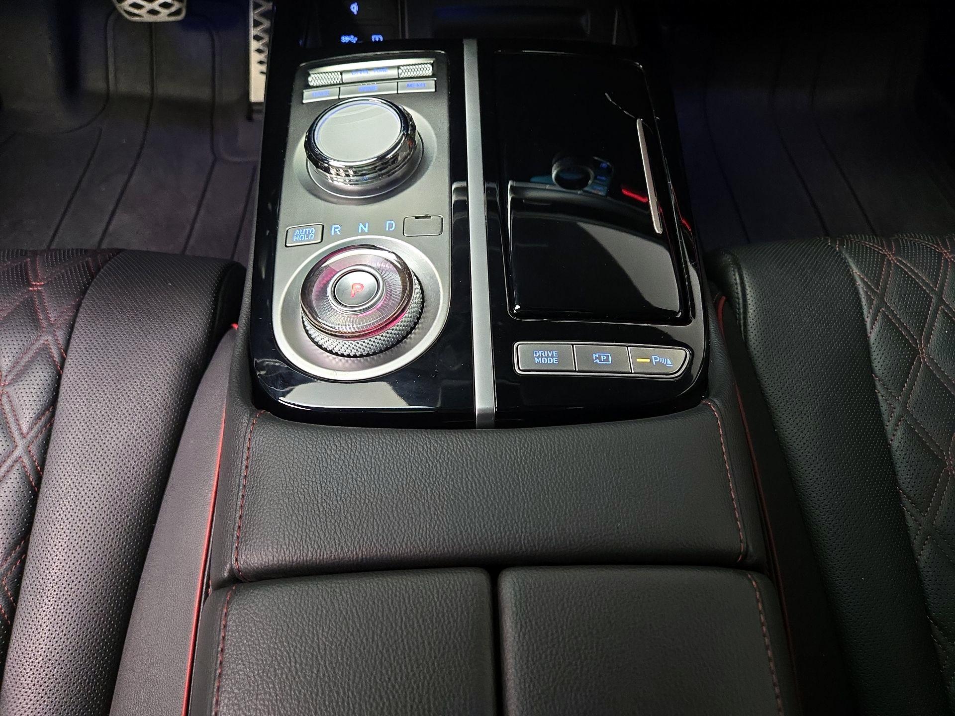 Thumbnail: 2023 Genesis G80 - 18