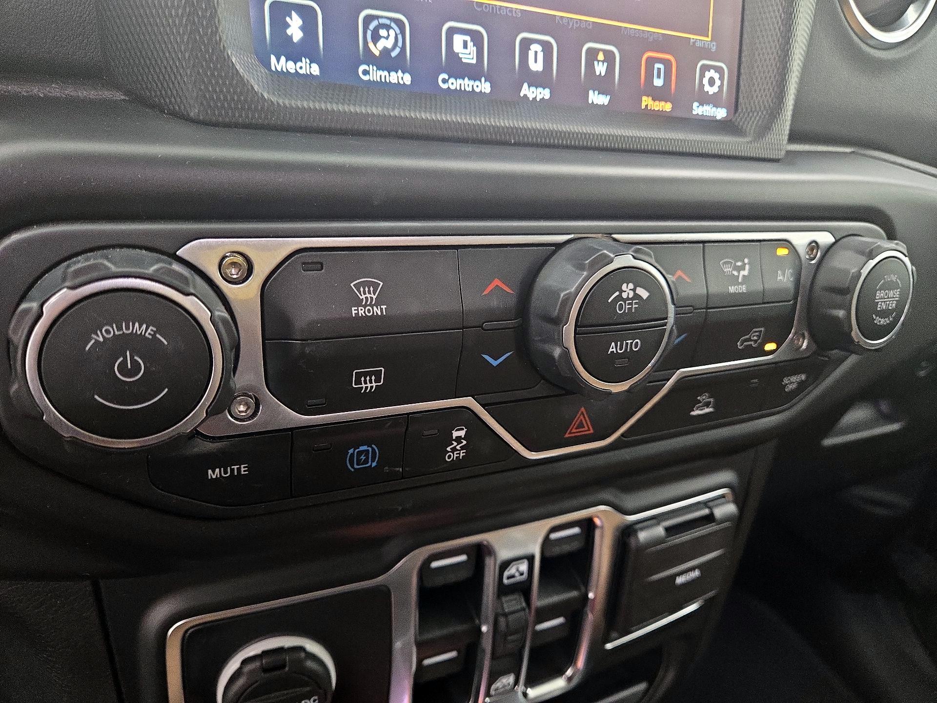 Thumbnail: 2021 Jeep Wrangler - 17