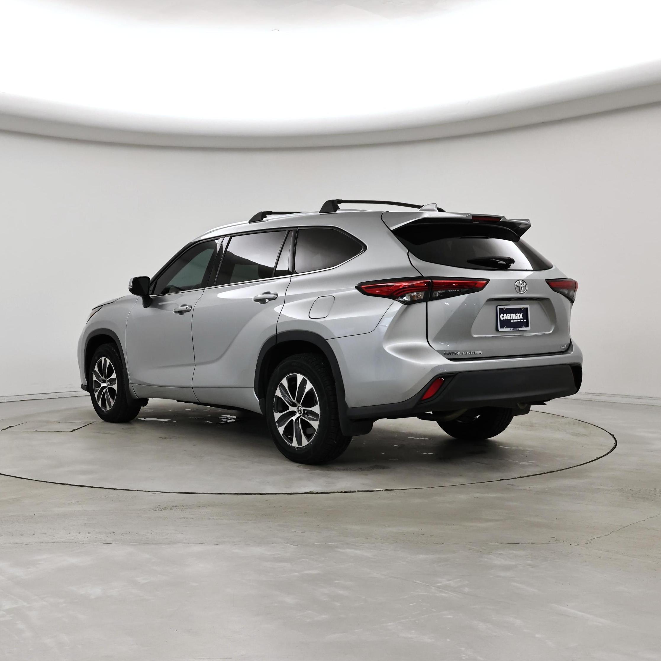 Thumbnail: 2021 Toyota Highlander - 2