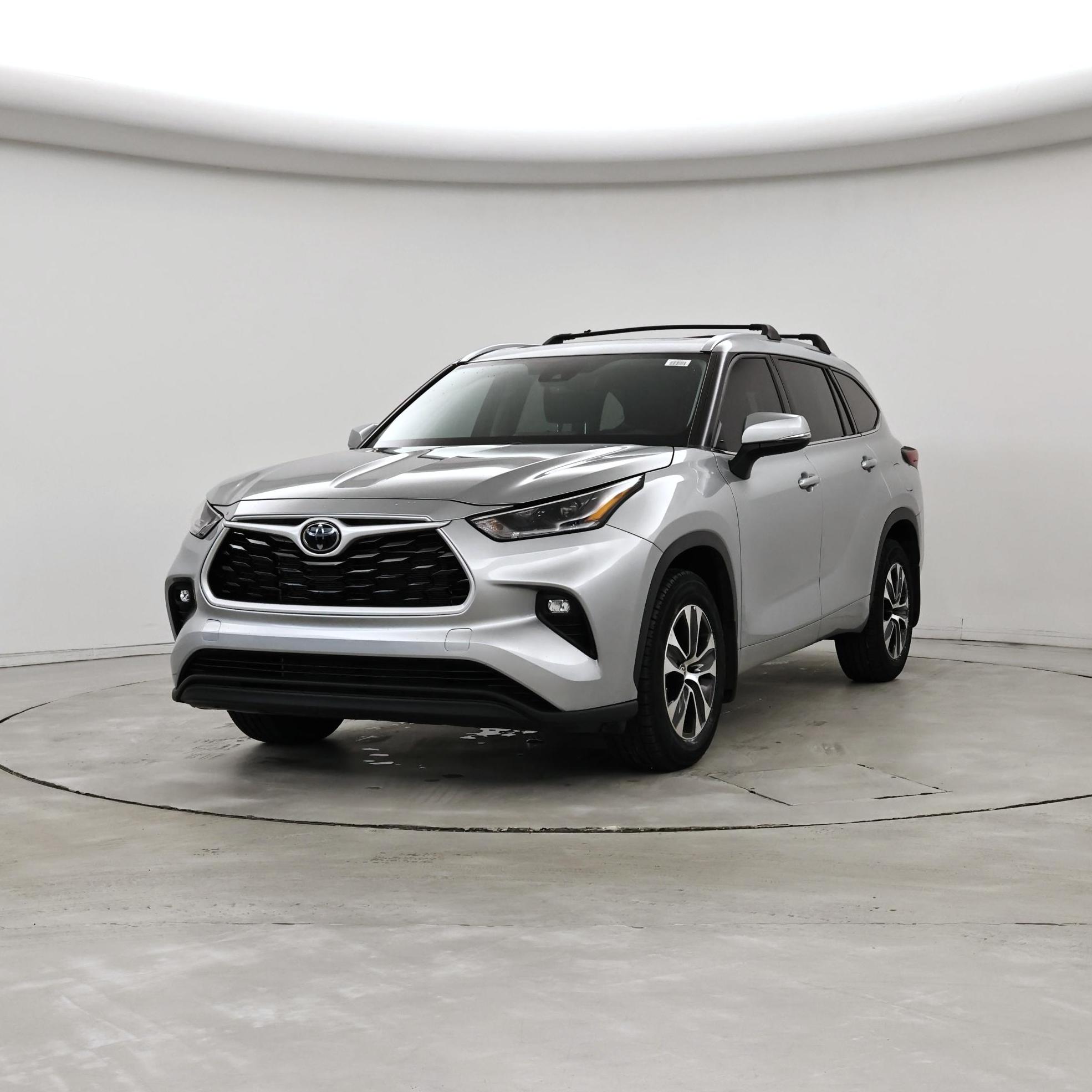 Thumbnail: 2021 Toyota Highlander - 4