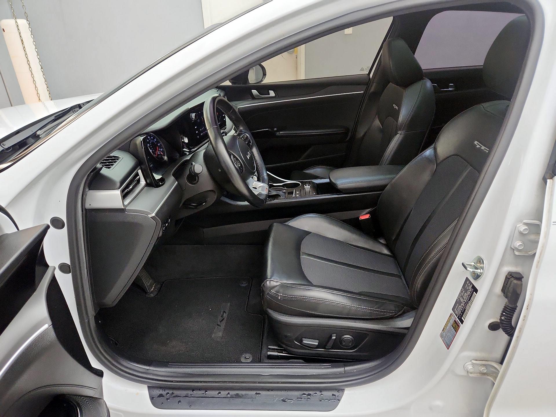 Thumbnail: 2022 Kia K5 - 11