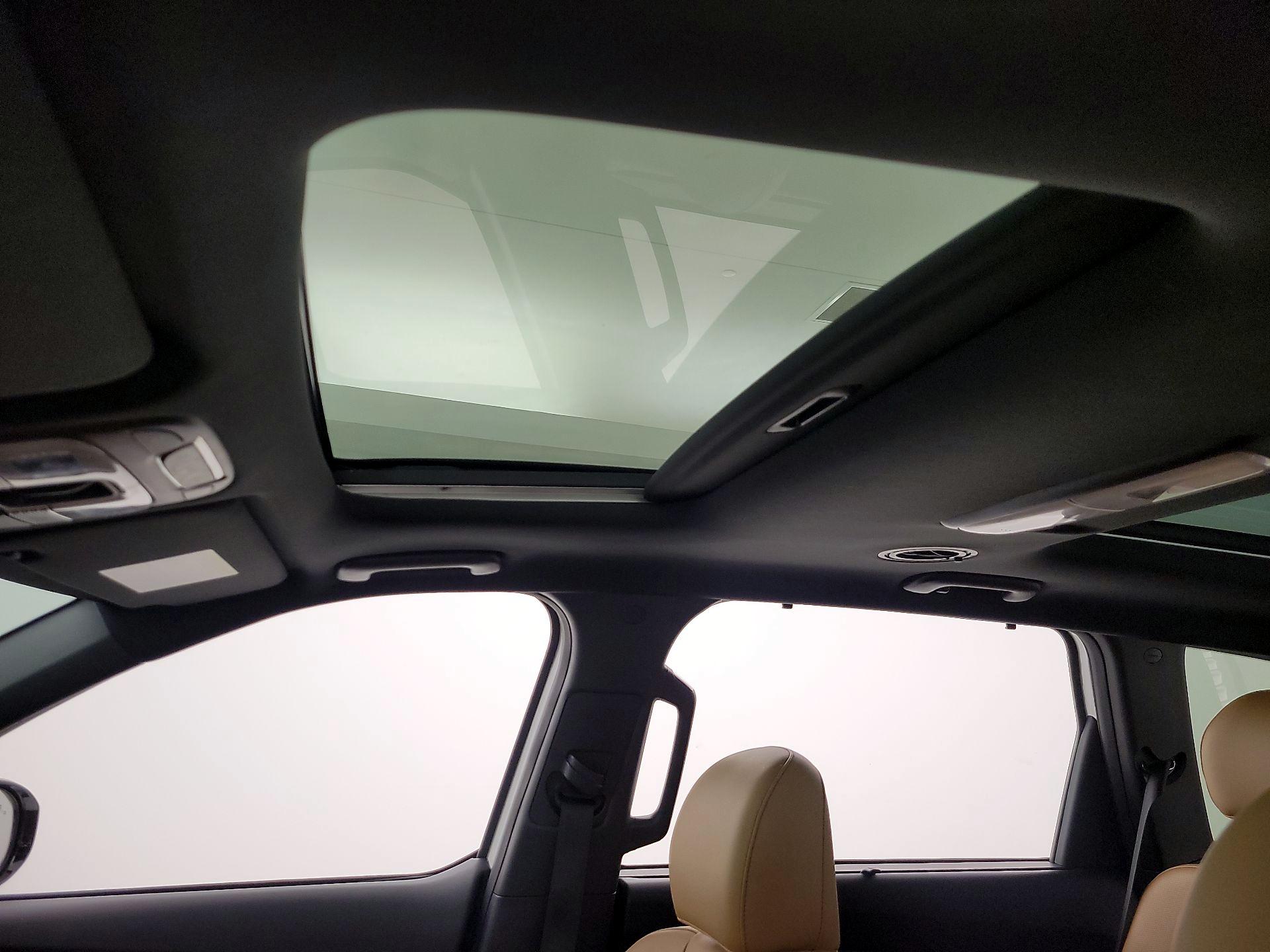 Thumbnail: 2020 Kia Telluride - 20