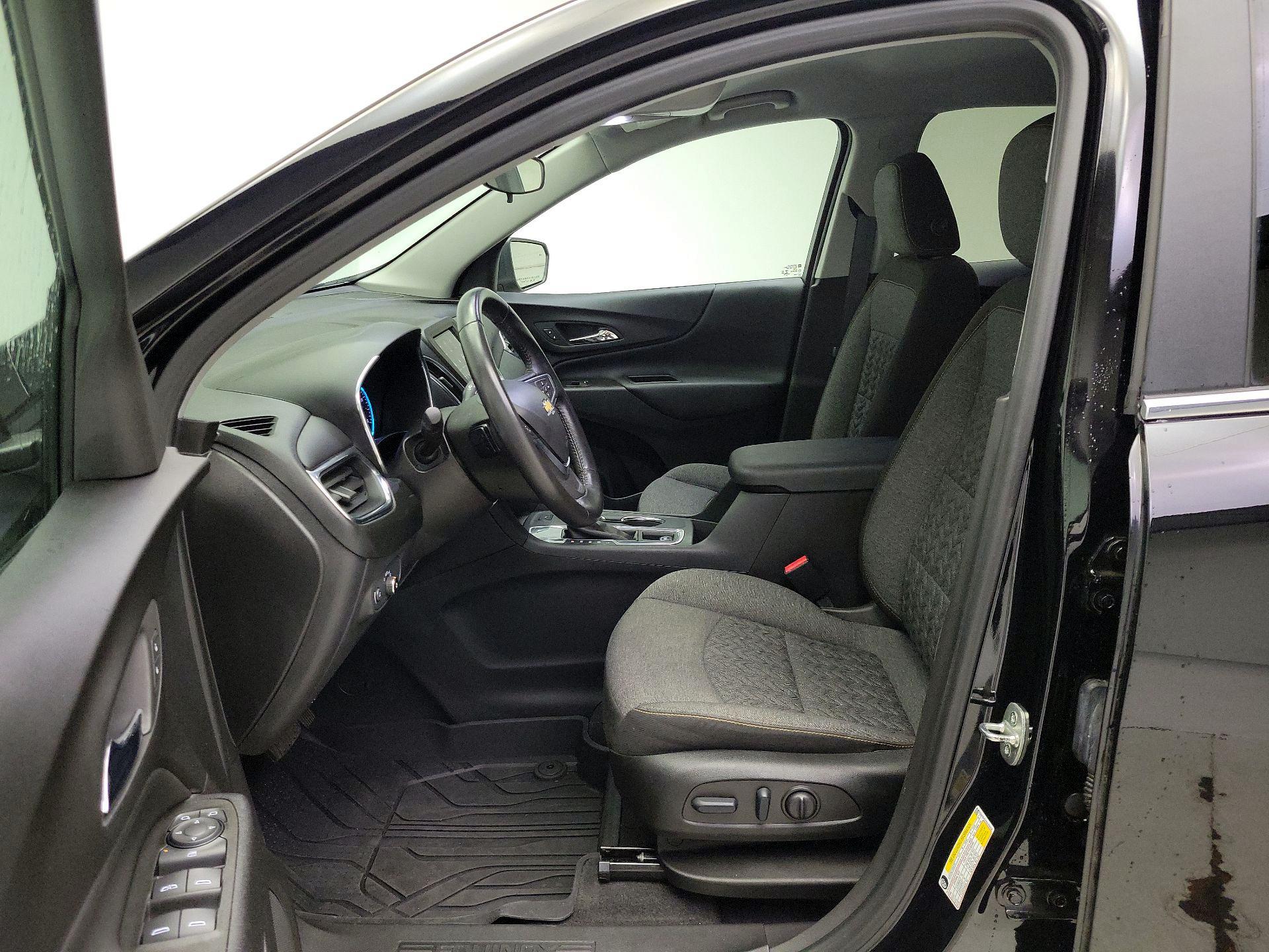 Thumbnail: 2022 Chevrolet Equinox - 11
