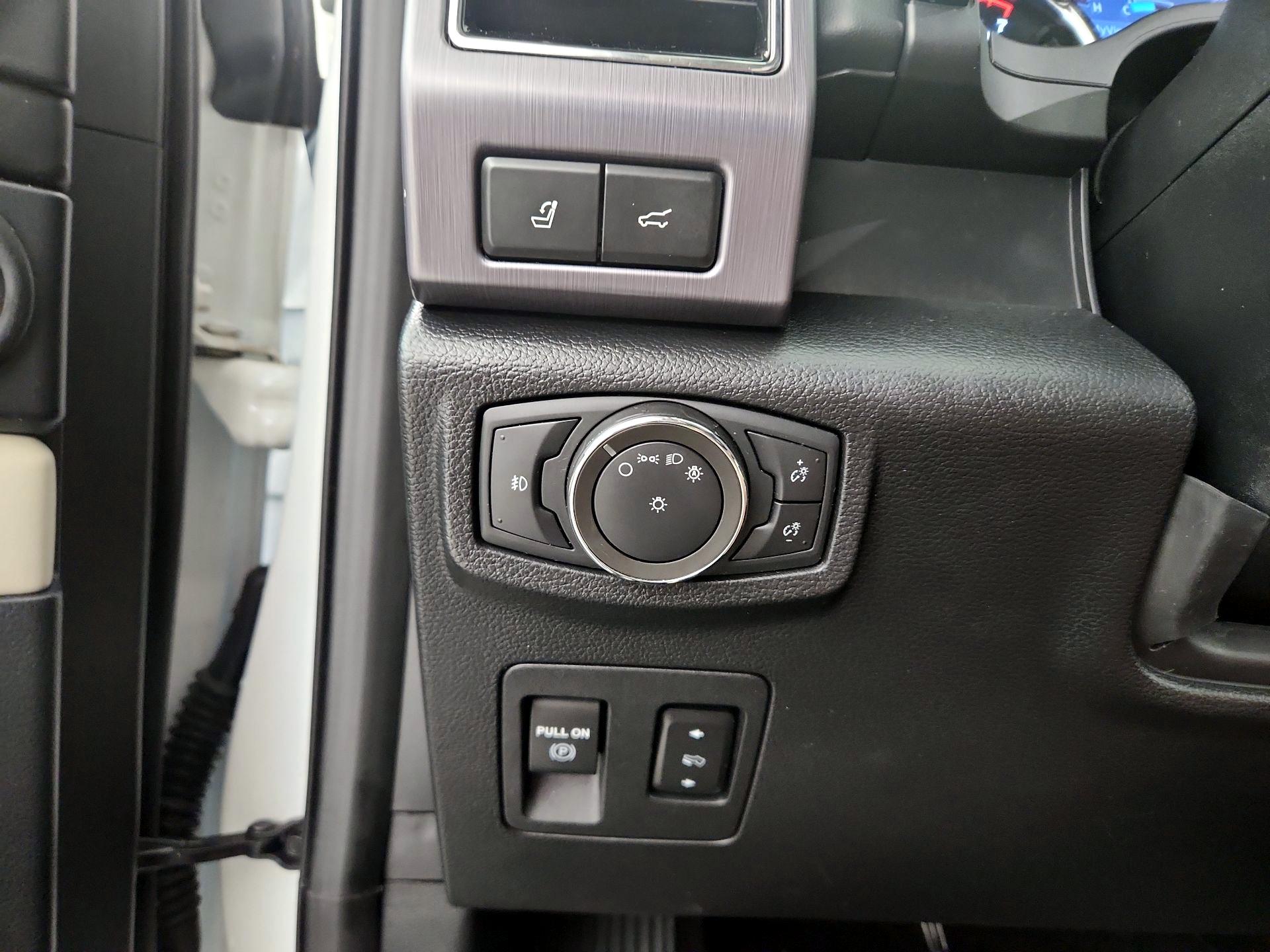 Thumbnail: 2020 Ford Expedition - 13