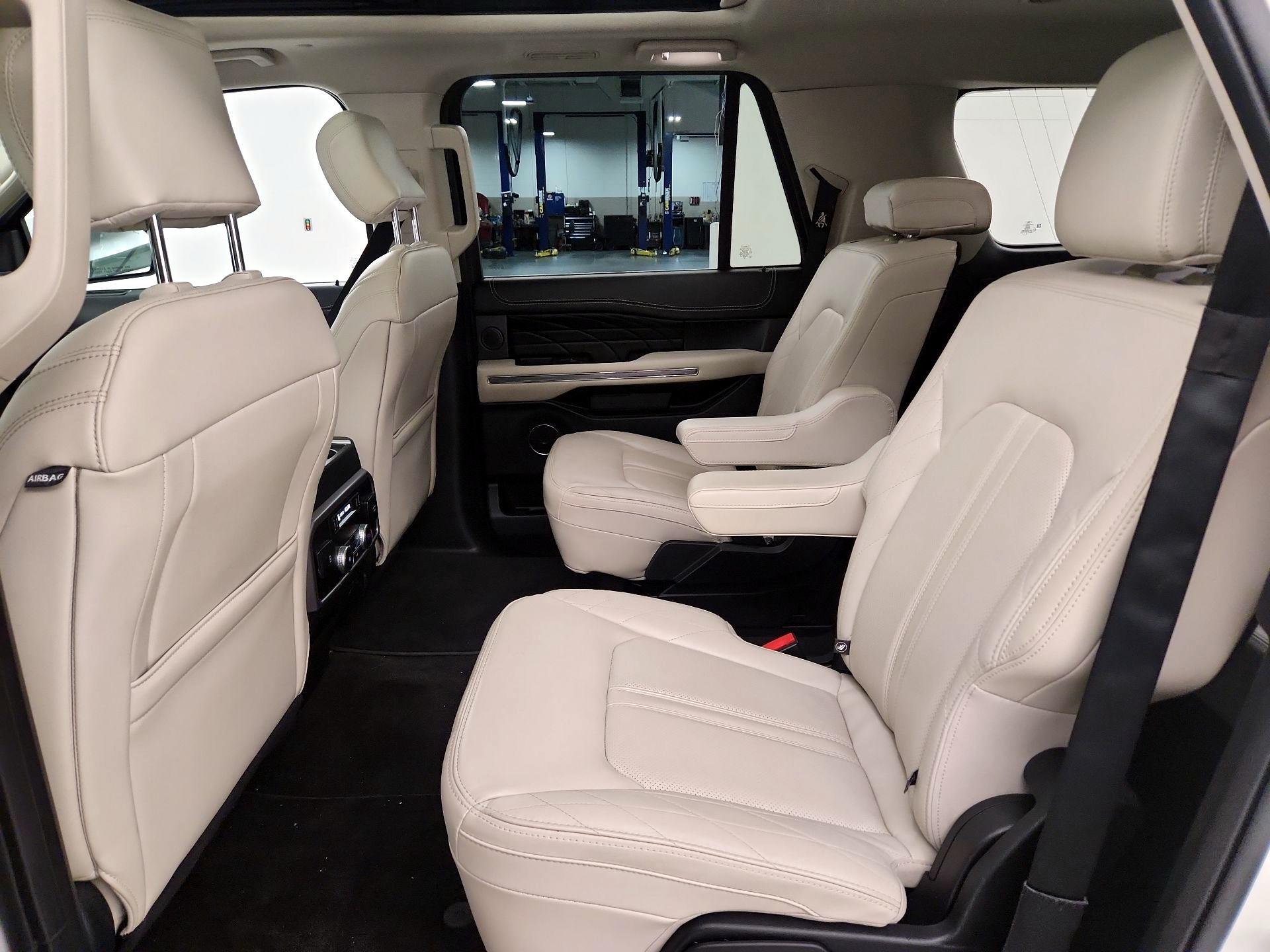 Thumbnail: 2020 Ford Expedition - 20
