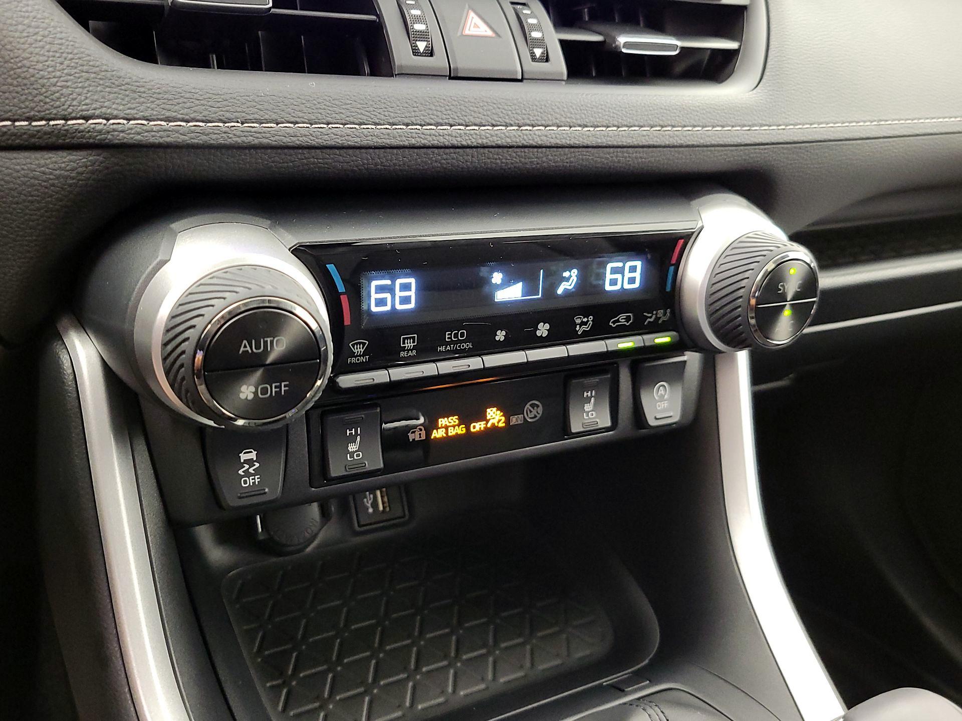 Thumbnail: 2025 Toyota RAV4 - 16