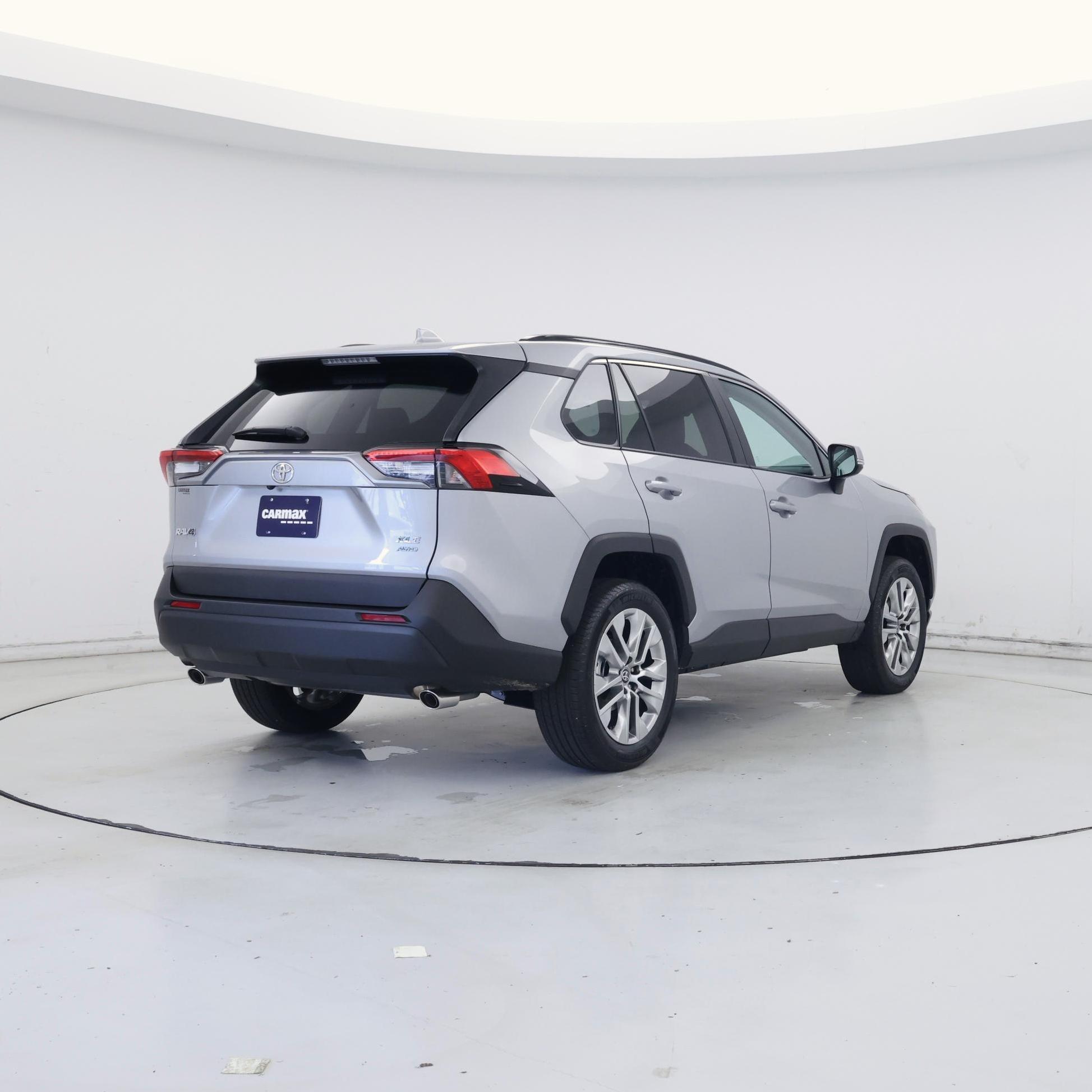 Thumbnail: 2025 Toyota RAV4 - 8