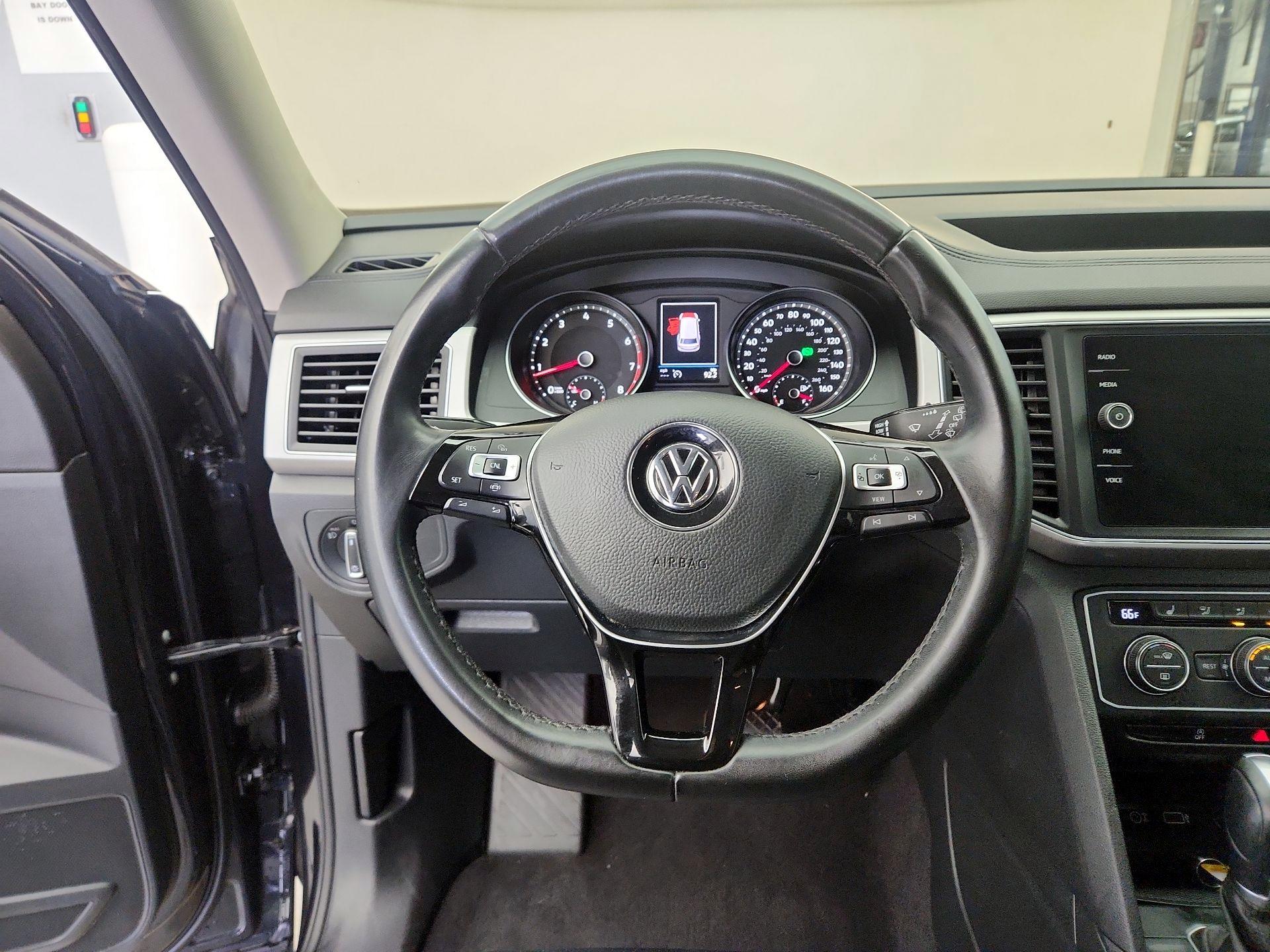 Thumbnail: 2019 Volkswagen Atlas - 10