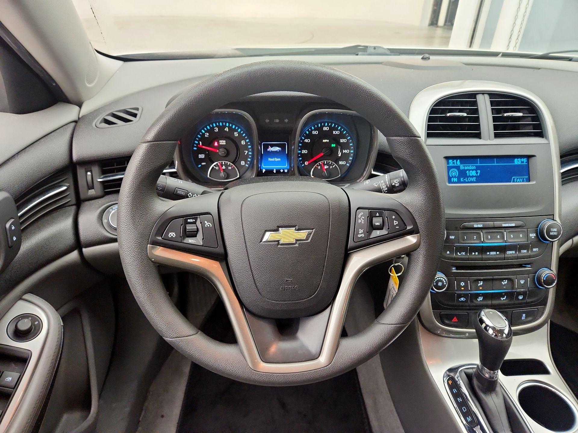 Thumbnail: 2016 Chevrolet Malibu - 10