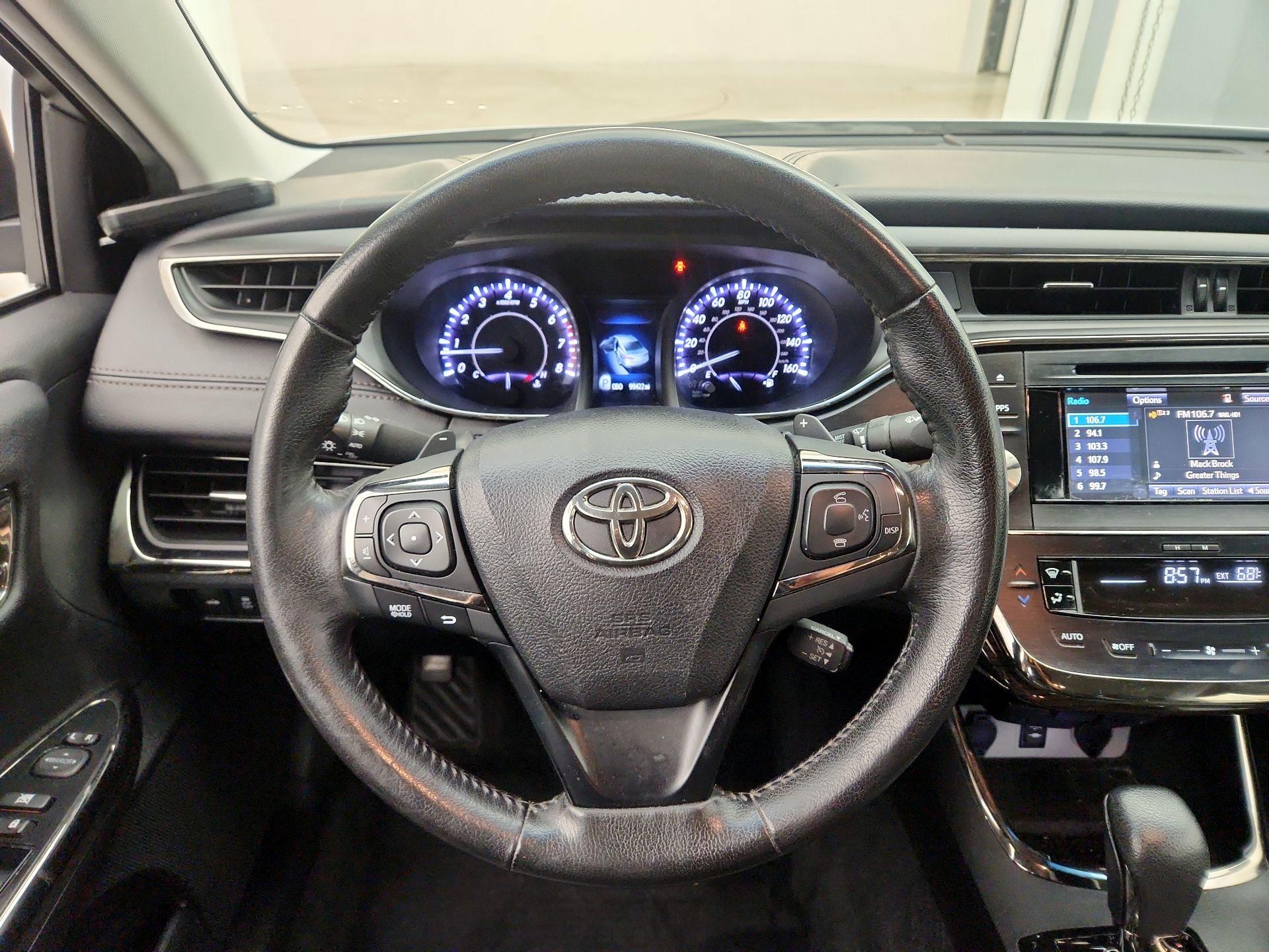 Thumbnail: 2015 Toyota Avalon - 10