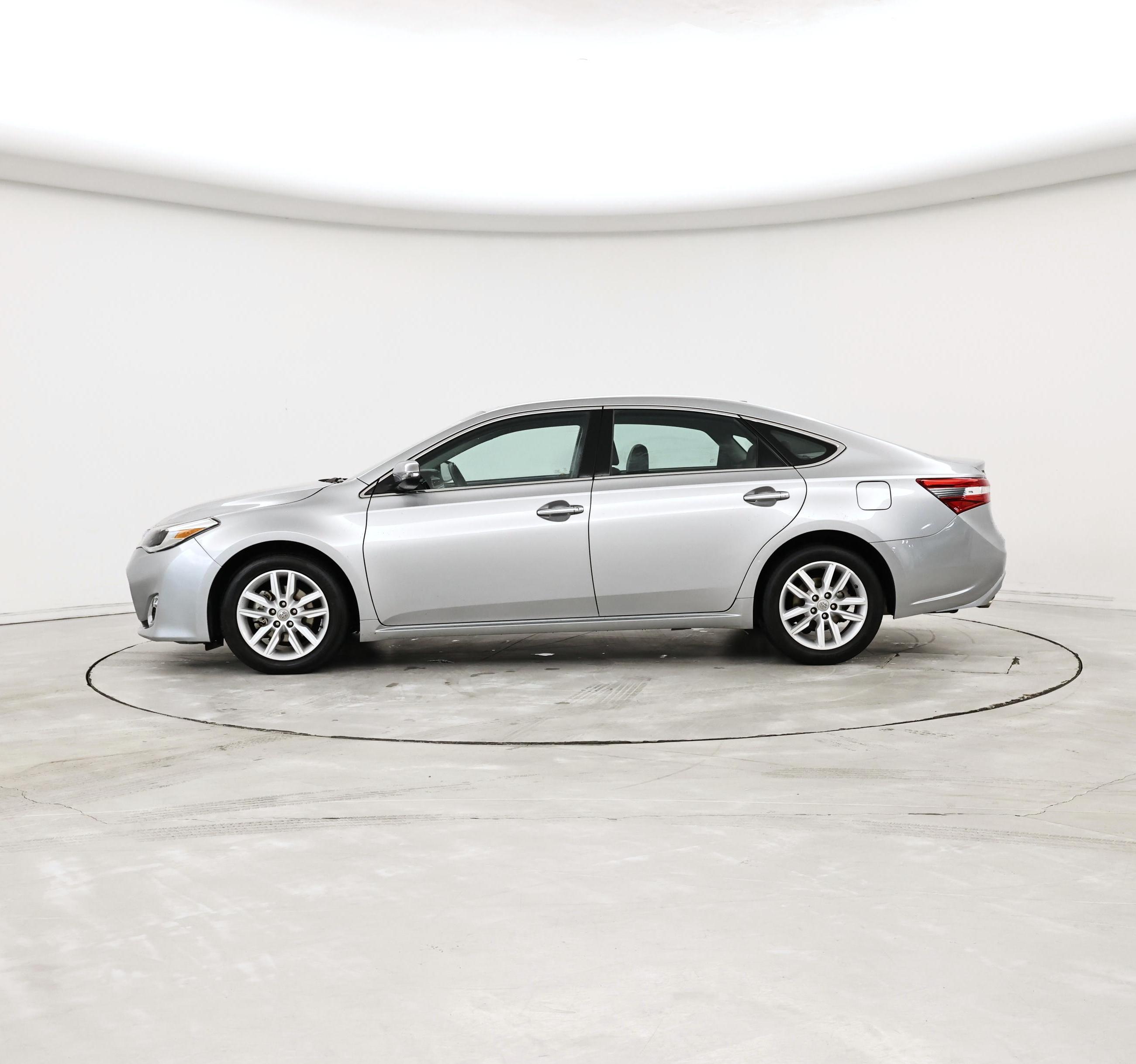 Thumbnail: 2015 Toyota Avalon - 3