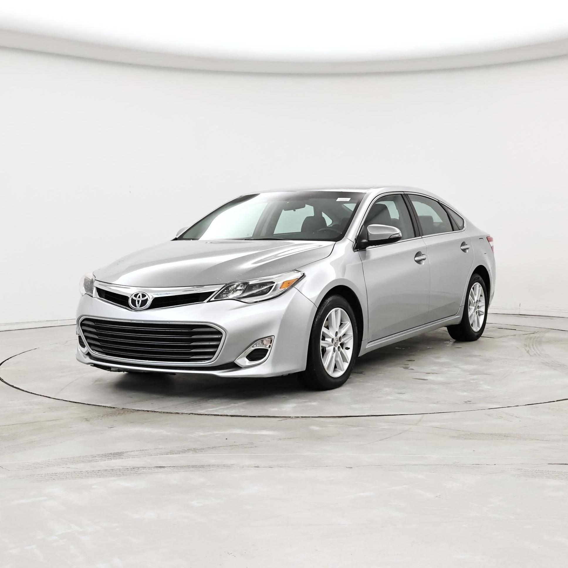 Thumbnail: 2015 Toyota Avalon - 4