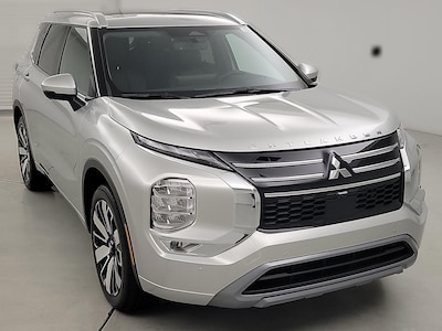 Silver 2025 Mitsubishi Outlander SEL
