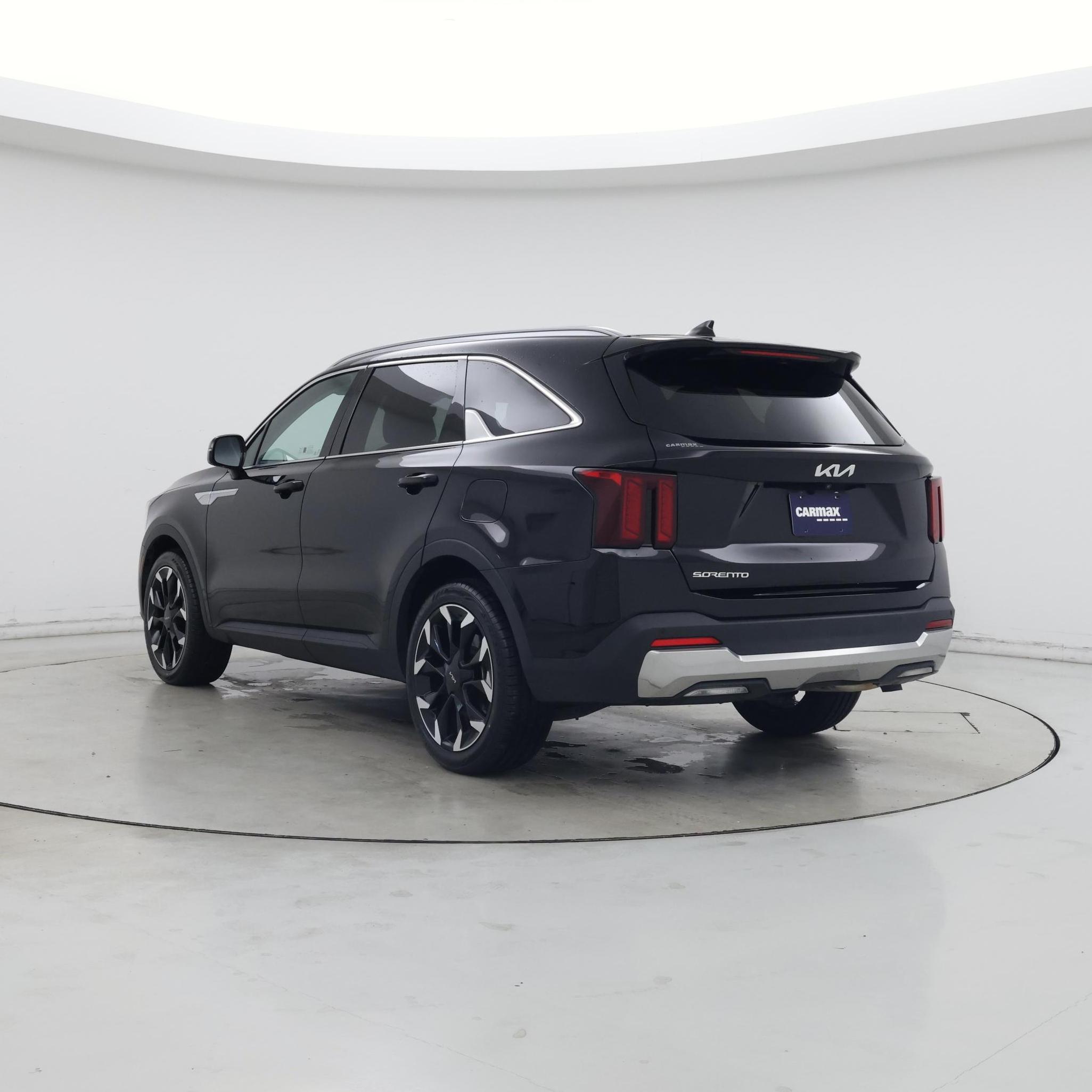 Thumbnail: 2024 Kia Sorento - 2