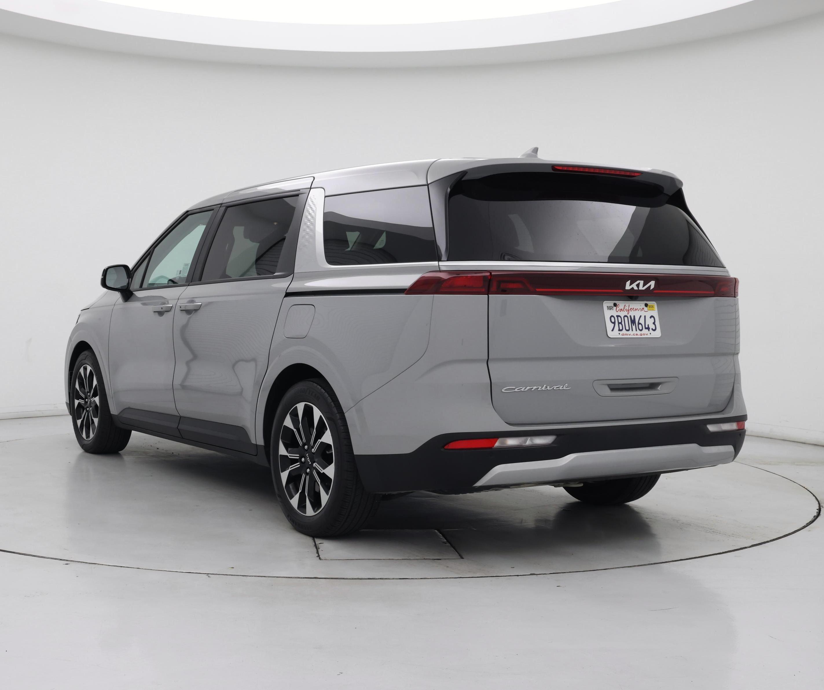 Thumbnail: 2022 Kia Carnival - 2